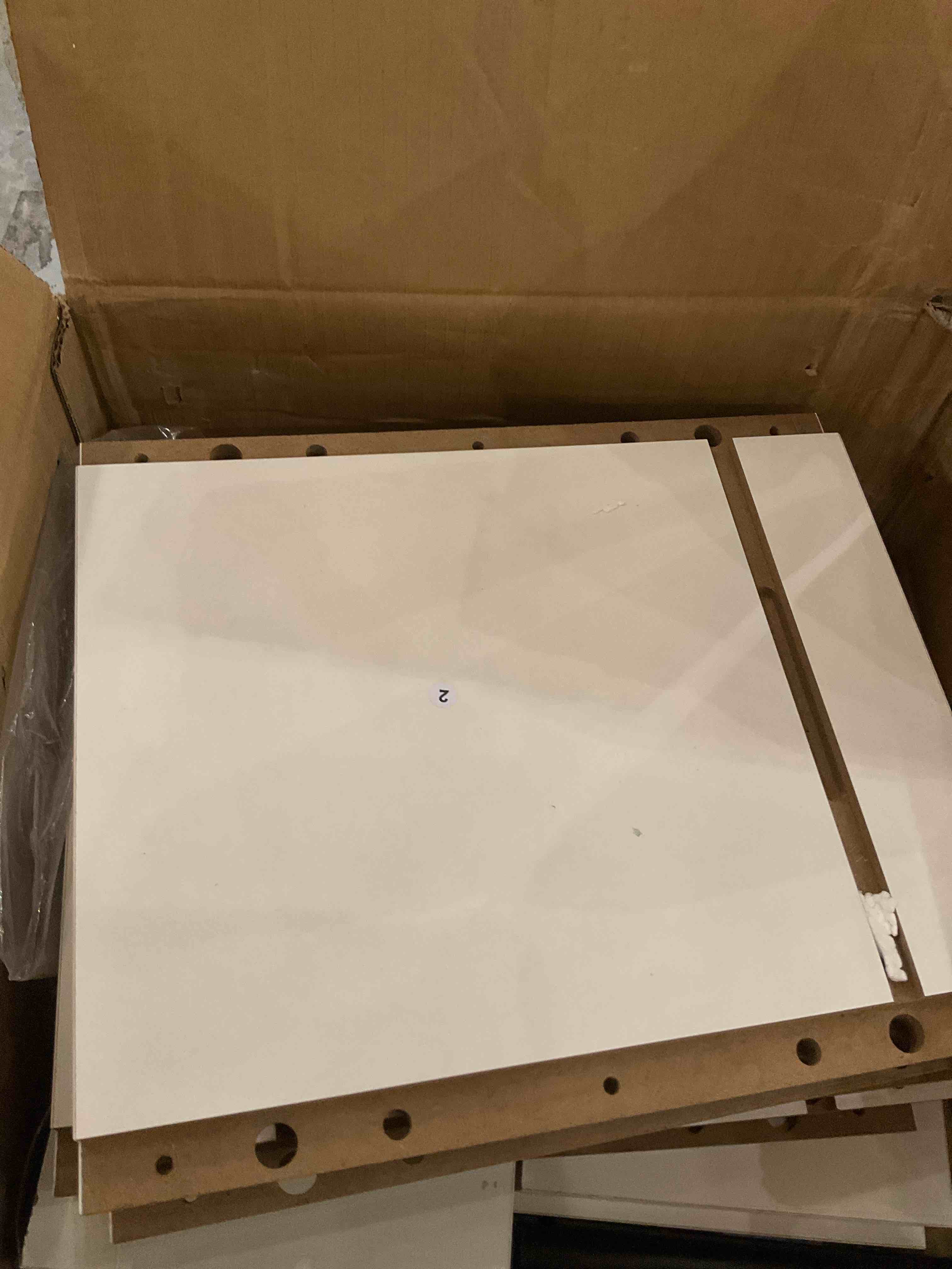 https://s3.amazonaws.com/lotting-images-prod/bidfta/GRA0286611_1728499199823.jpeg