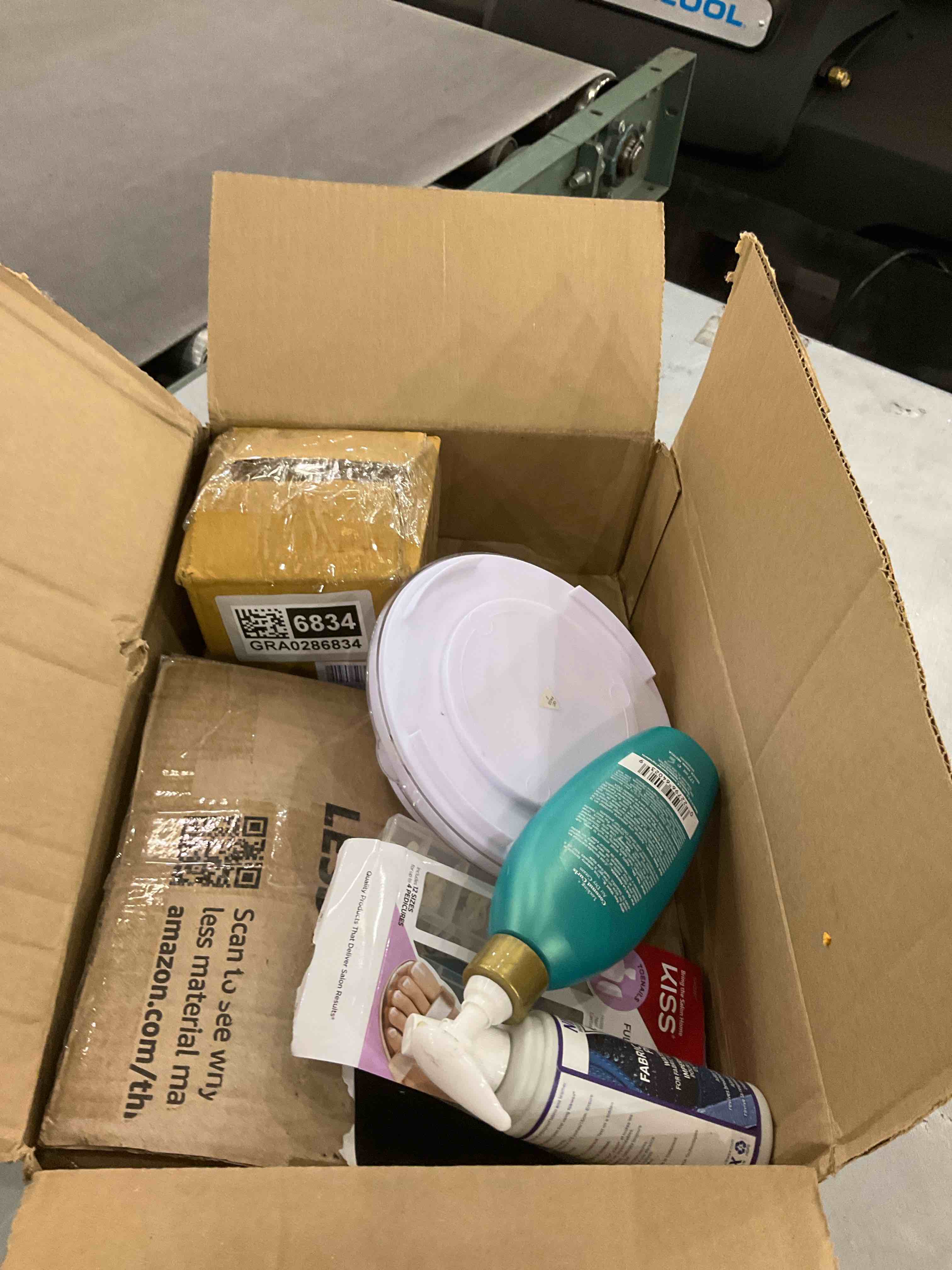 https://s3.amazonaws.com/lotting-images-prod/bidfta/GRA0286810_1728395794204.jpeg