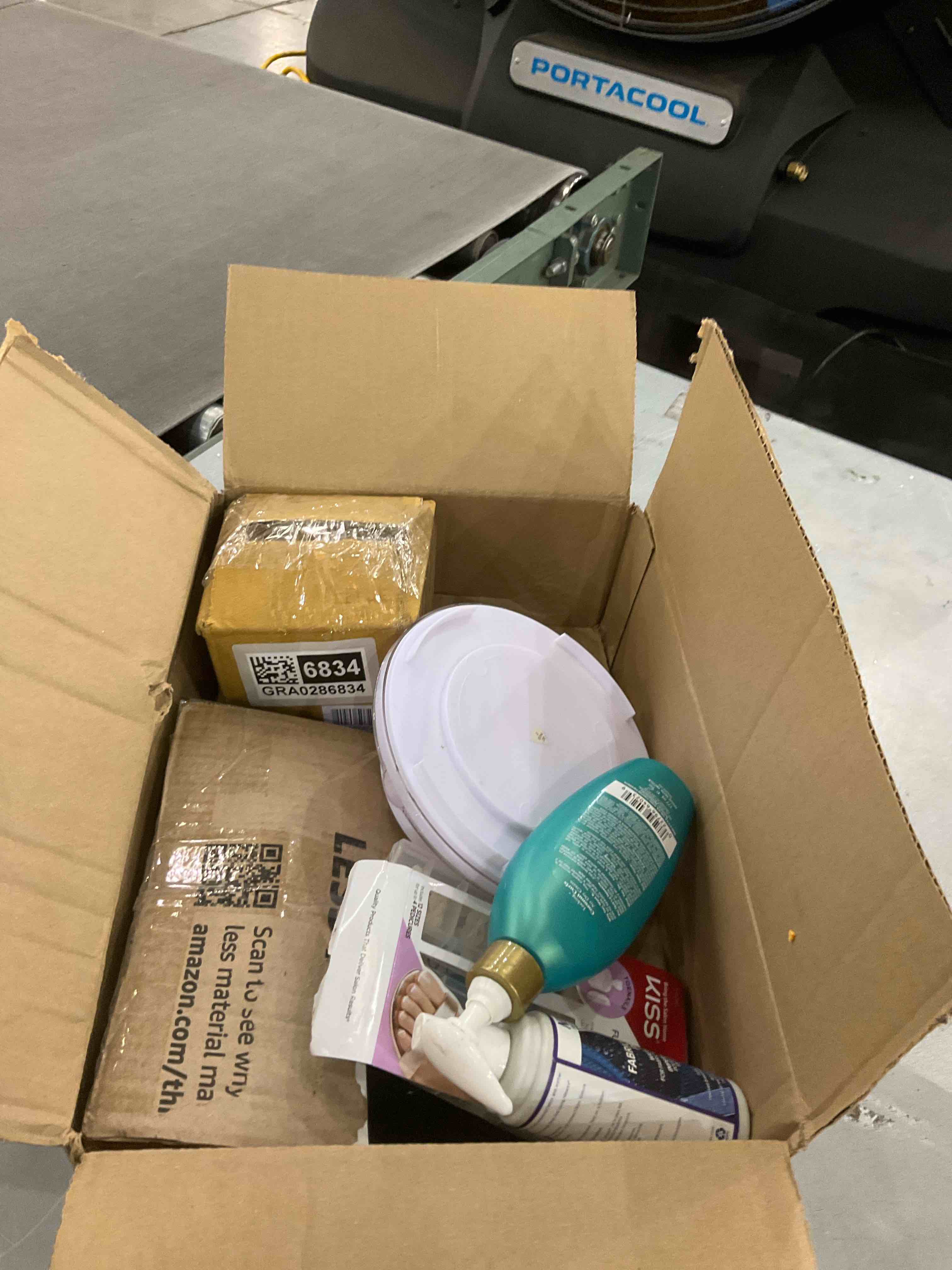 https://s3.amazonaws.com/lotting-images-prod/bidfta/GRA0286810_1728395795435.jpeg