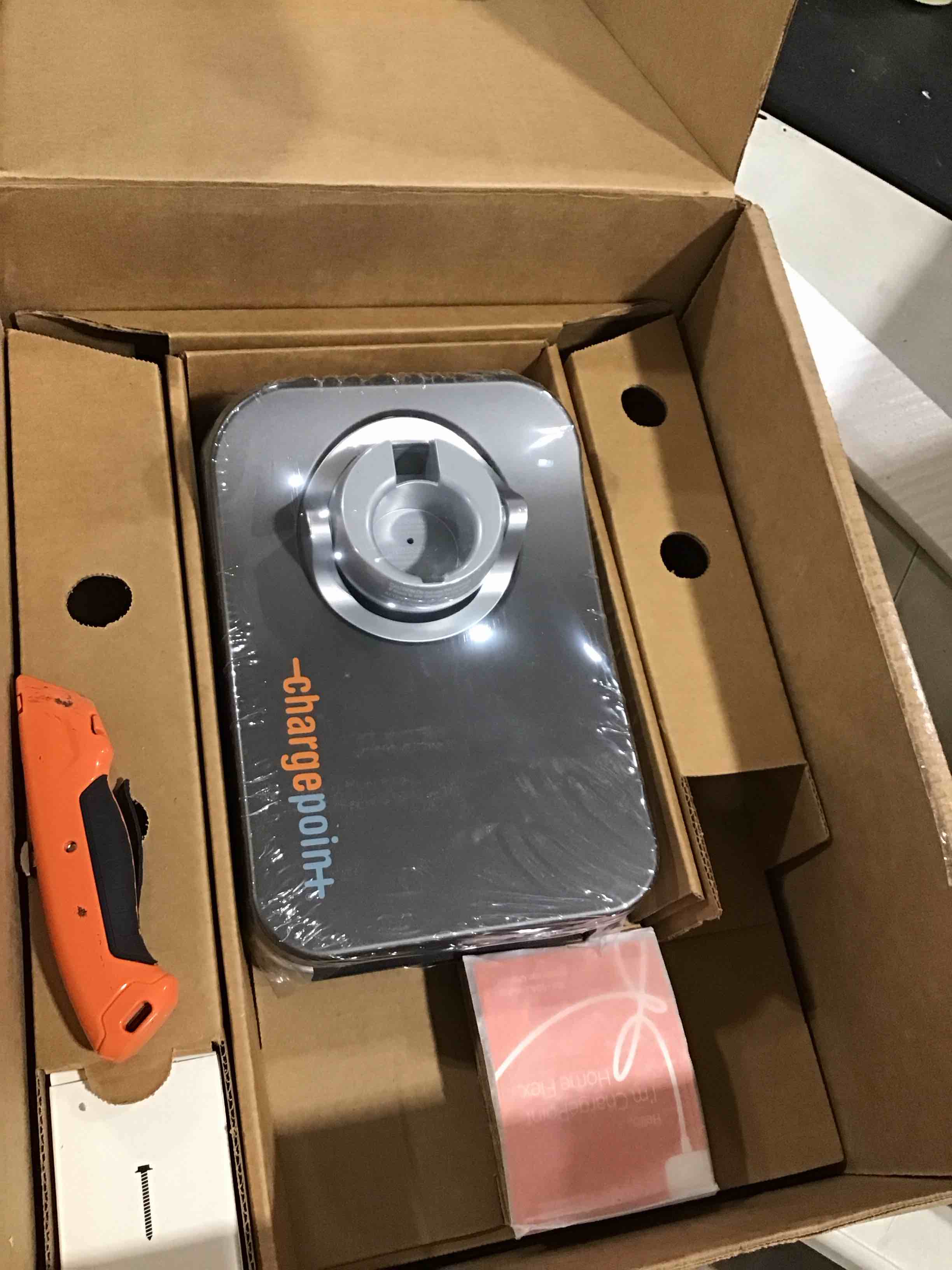 https://s3.amazonaws.com/lotting-images-prod/bidfta/GRA0288031_1738852921968.jpeg