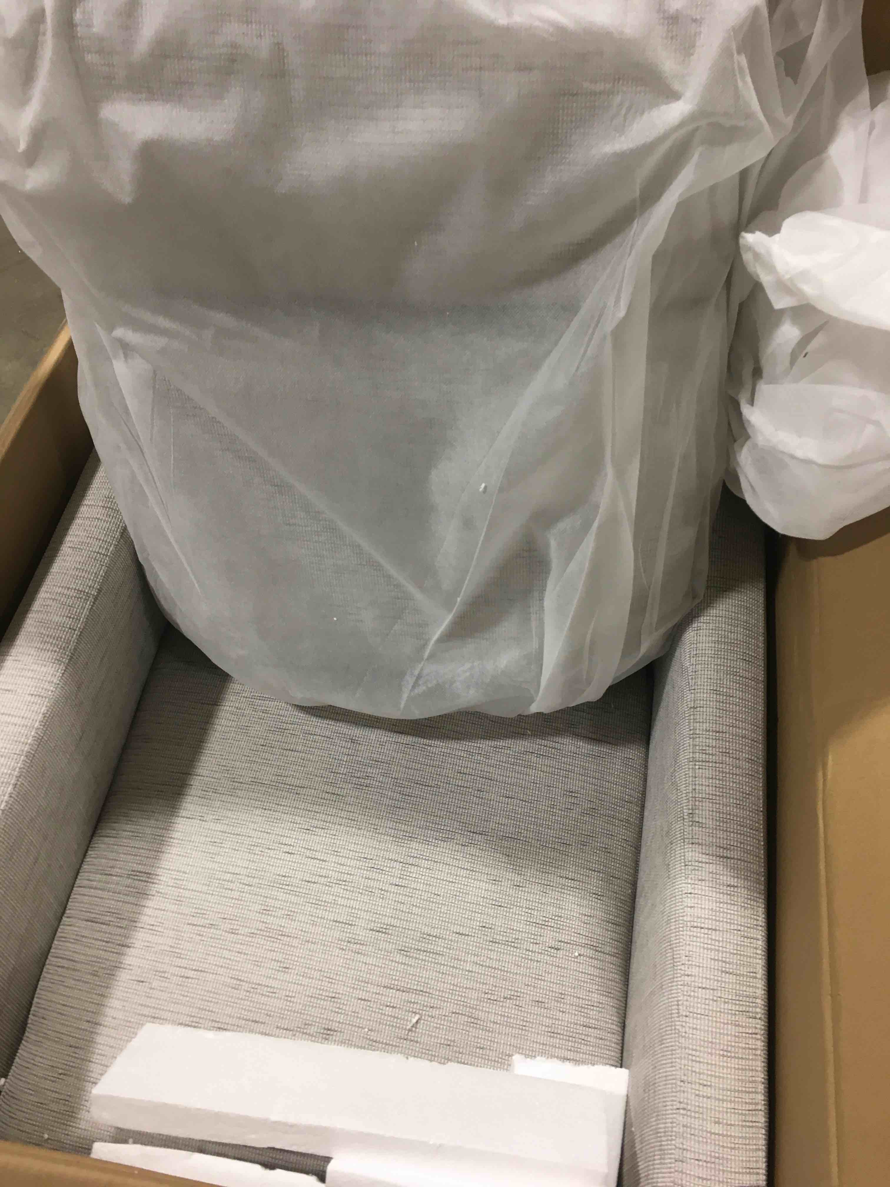 https://s3.amazonaws.com/lotting-images-prod/bidfta/GRA0288353_1738357985442.jpeg