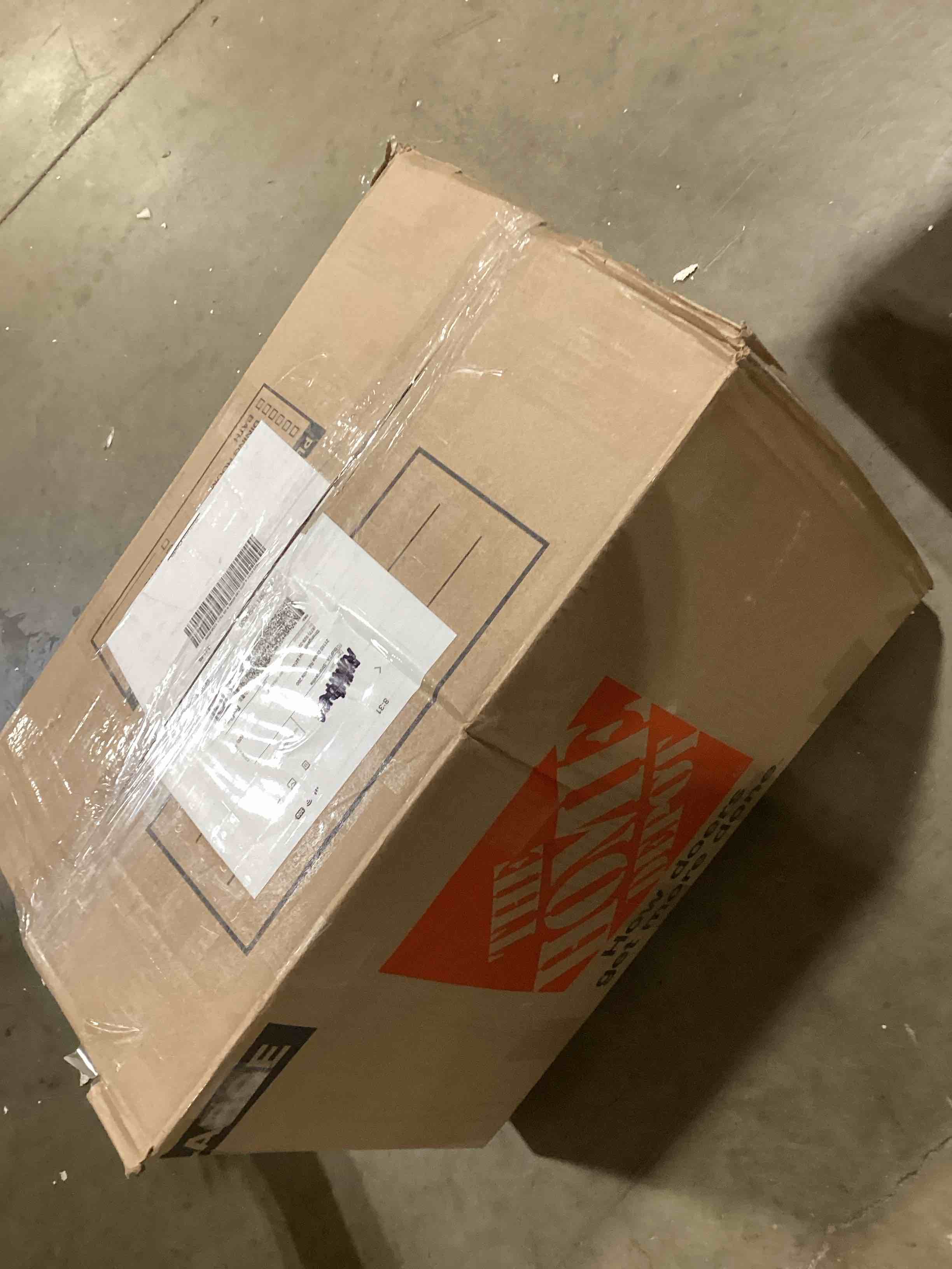 https://s3.amazonaws.com/lotting-images-prod/bidfta/GRA0288445_1738269966313.jpeg