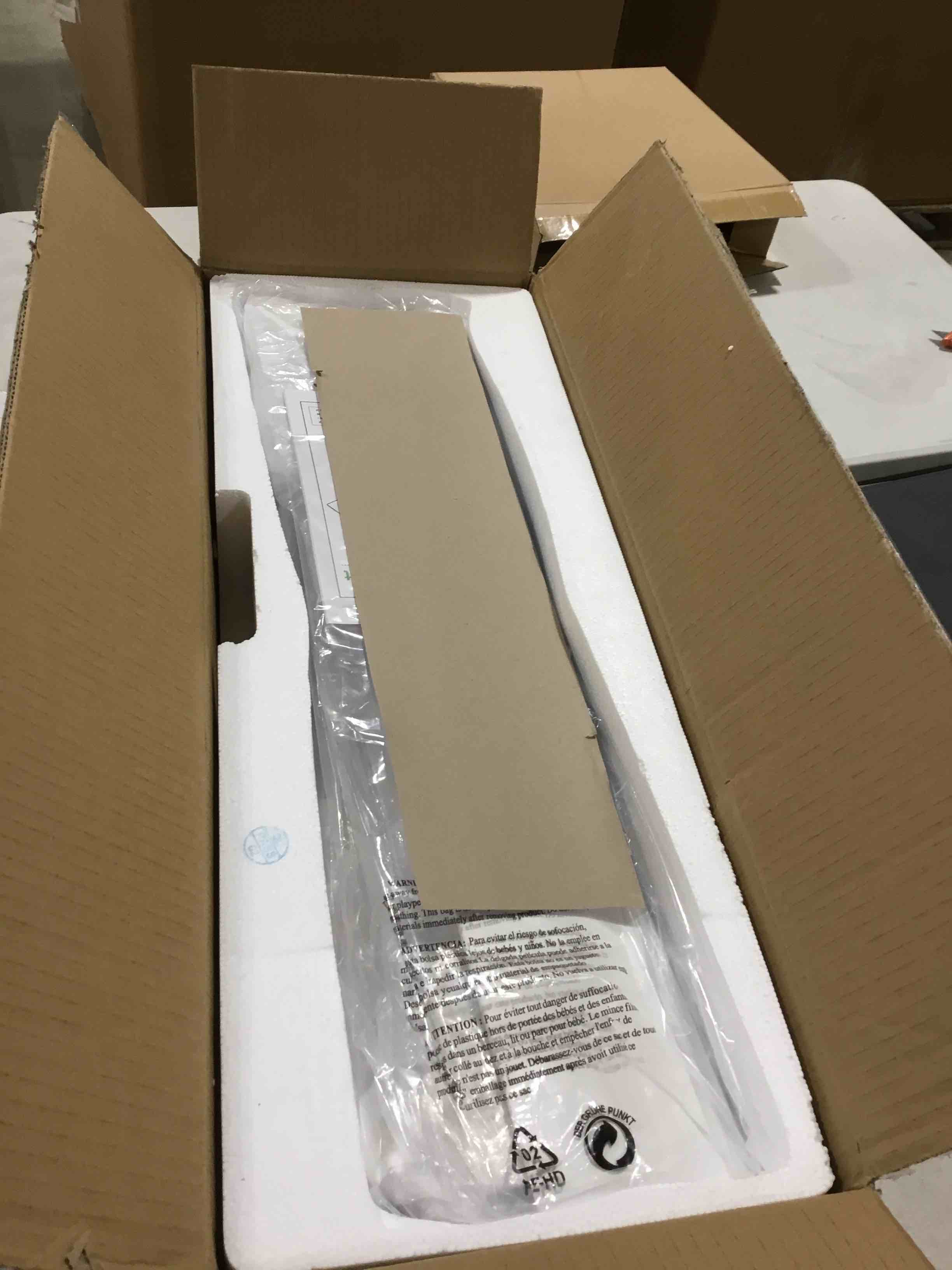 https://s3.amazonaws.com/lotting-images-prod/bidfta/GRA0288835_1731597782092.jpeg