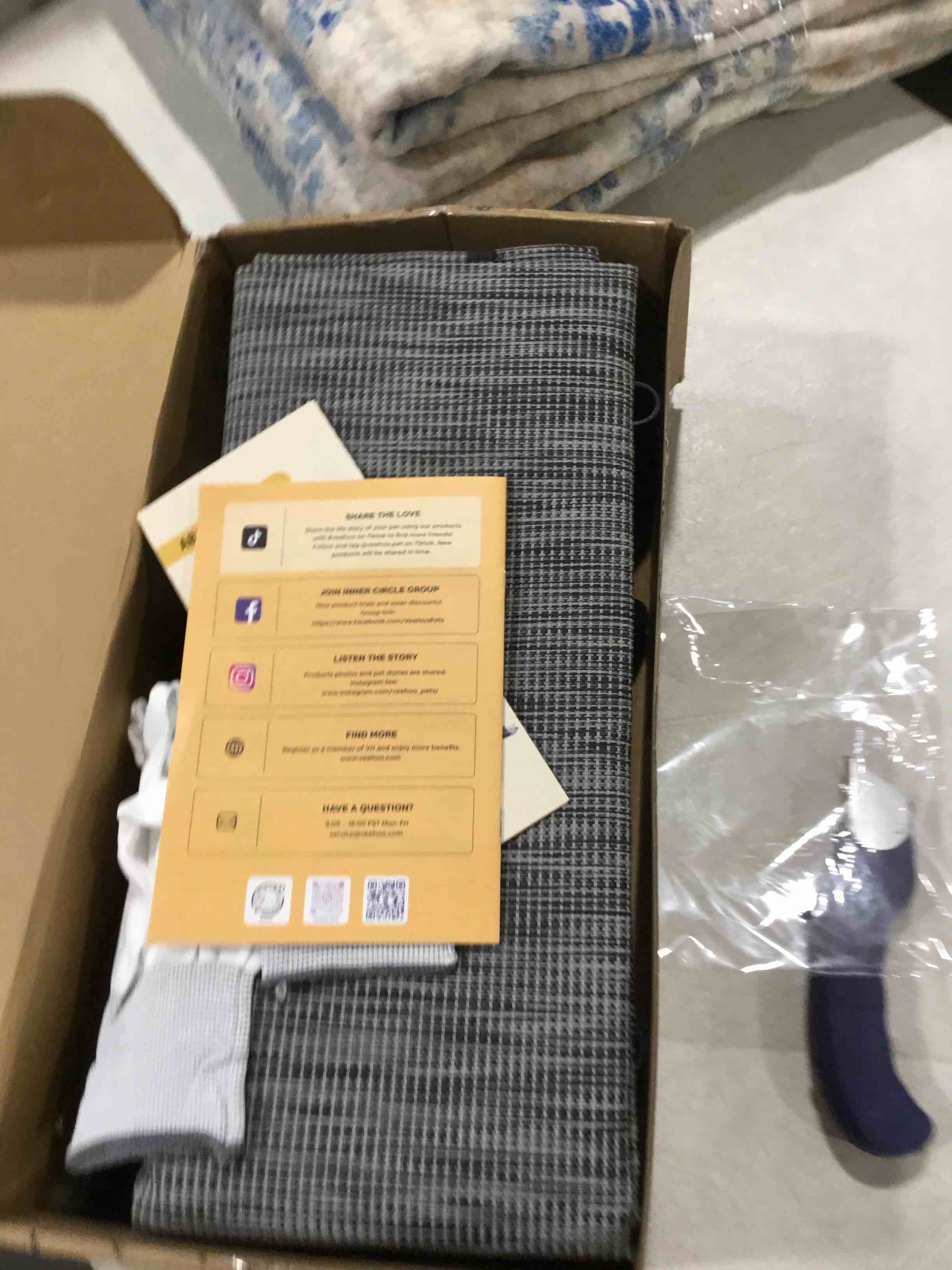 https://s3.amazonaws.com/lotting-images-prod/bidfta/GRA0289311_1731332019365.jpeg