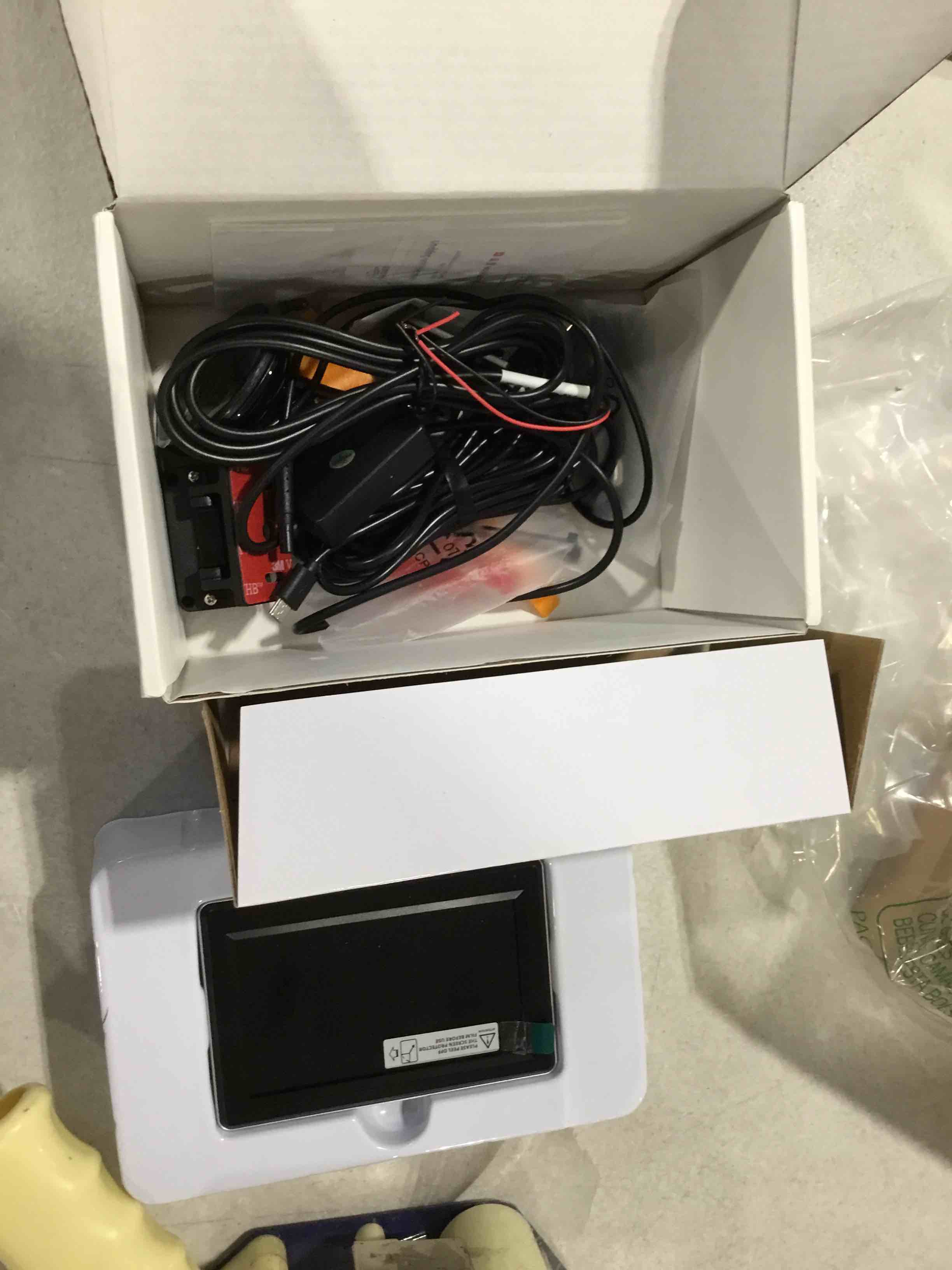 https://s3.amazonaws.com/lotting-images-prod/bidfta/GRA0289486_1730909514694.jpeg