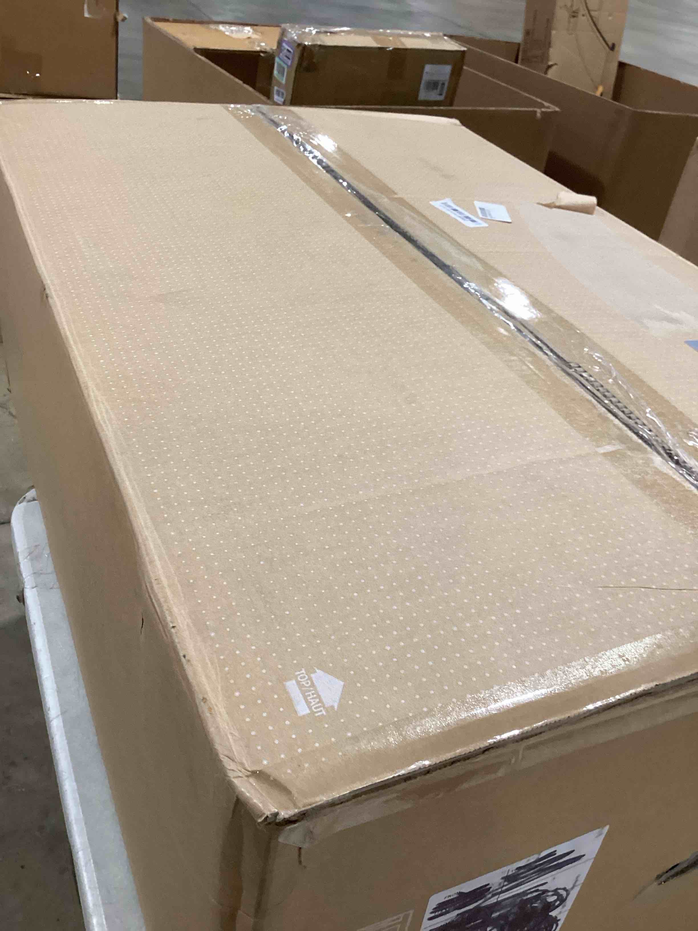 https://s3.amazonaws.com/lotting-images-prod/bidfta/GRA0289758_1730726244929.jpeg