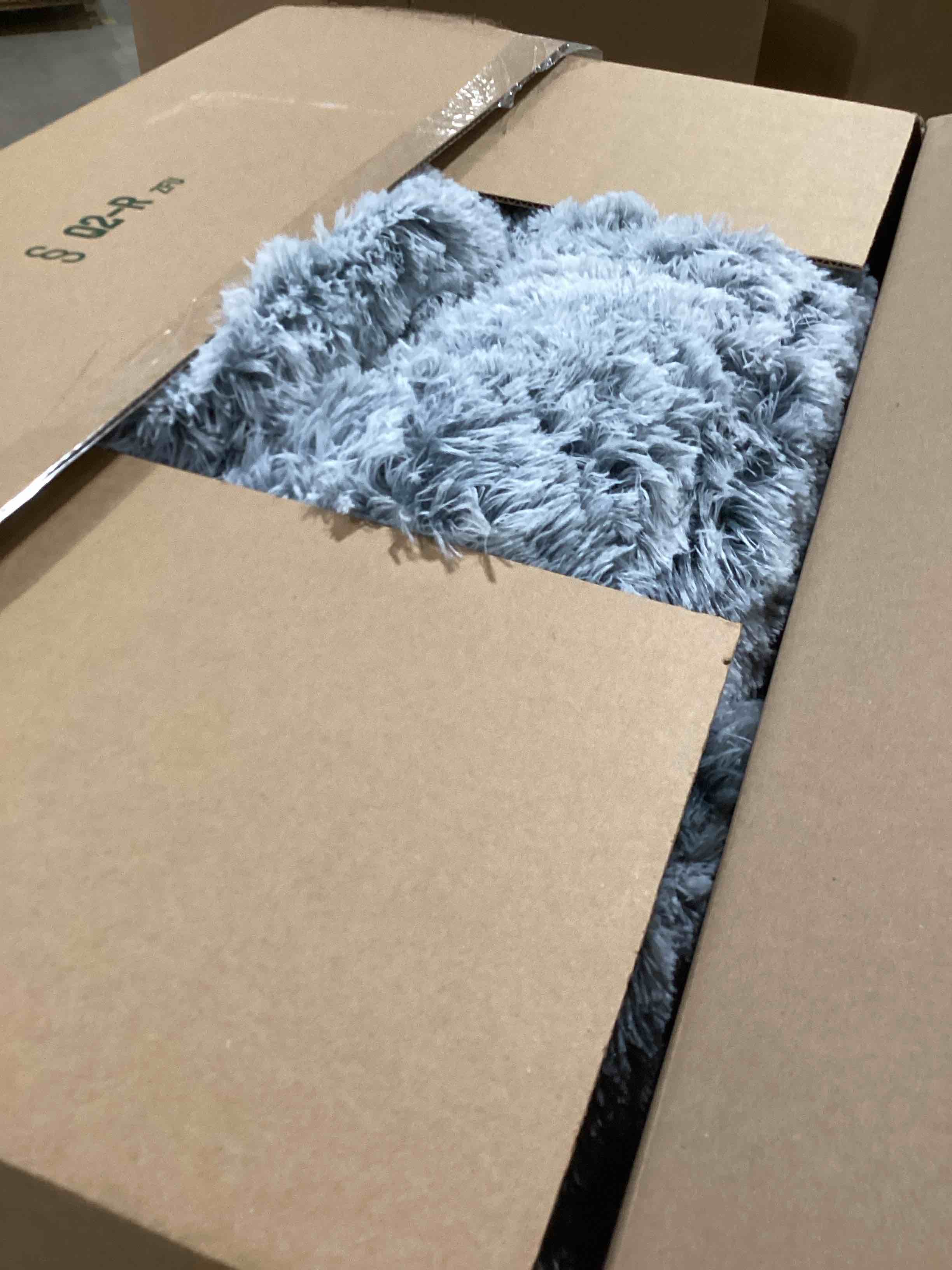 https://s3.amazonaws.com/lotting-images-prod/bidfta/GRA0289760_1730726055373.jpeg