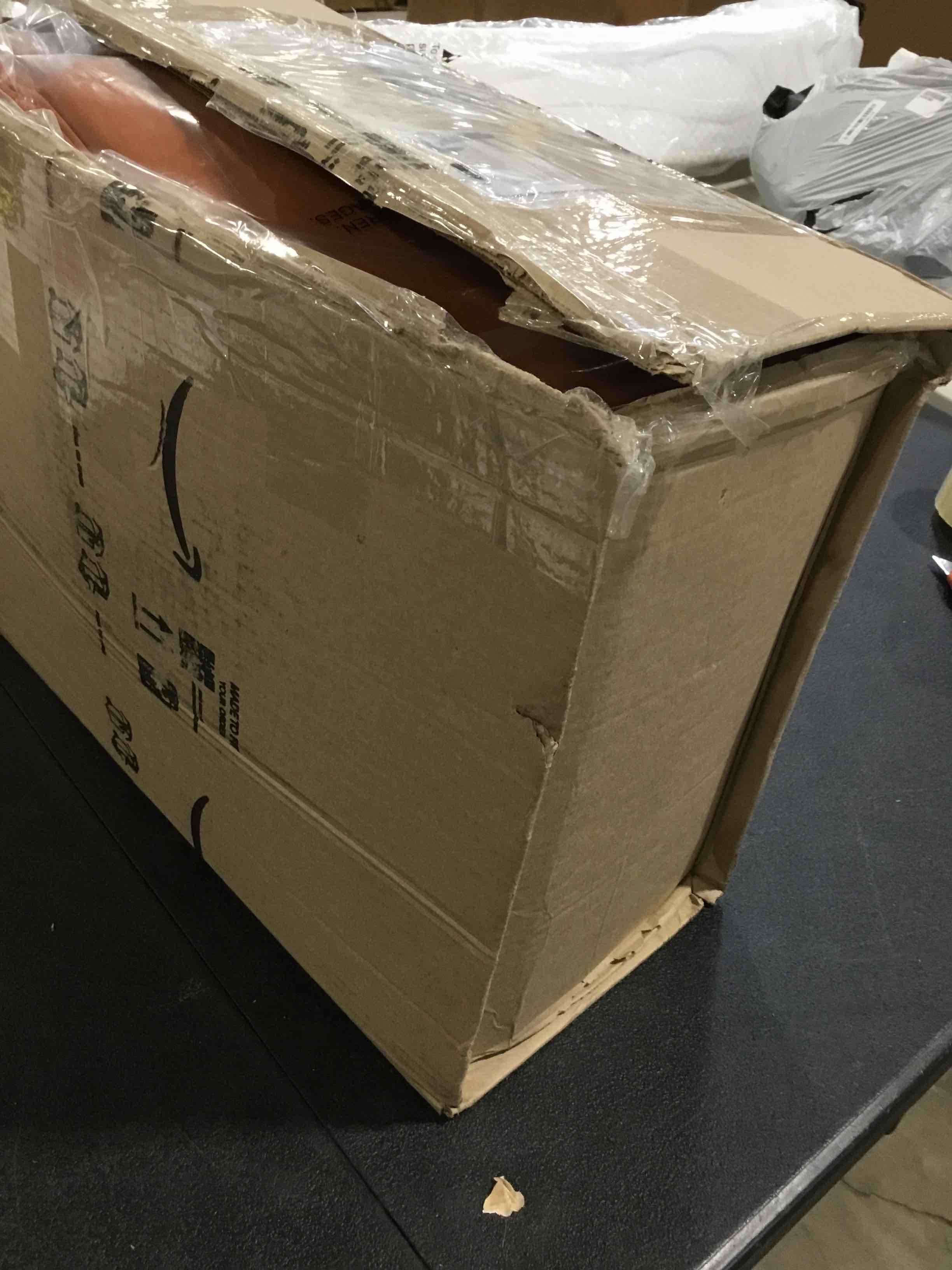https://s3.amazonaws.com/lotting-images-prod/bidfta/GRA0289800_1729879593084.jpeg