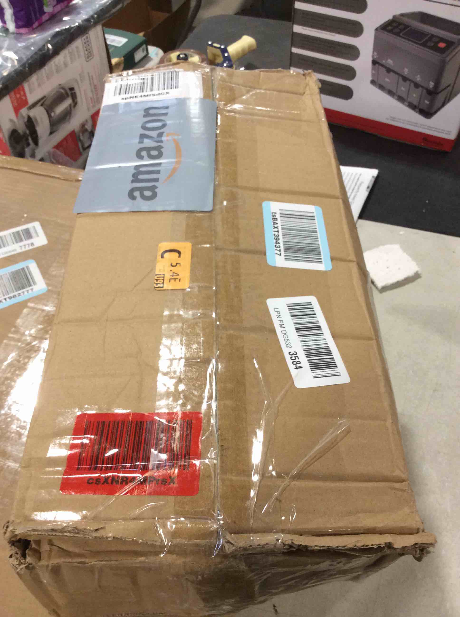 https://s3.amazonaws.com/lotting-images-prod/bidfta/GRA0290167_1733761405385.jpeg