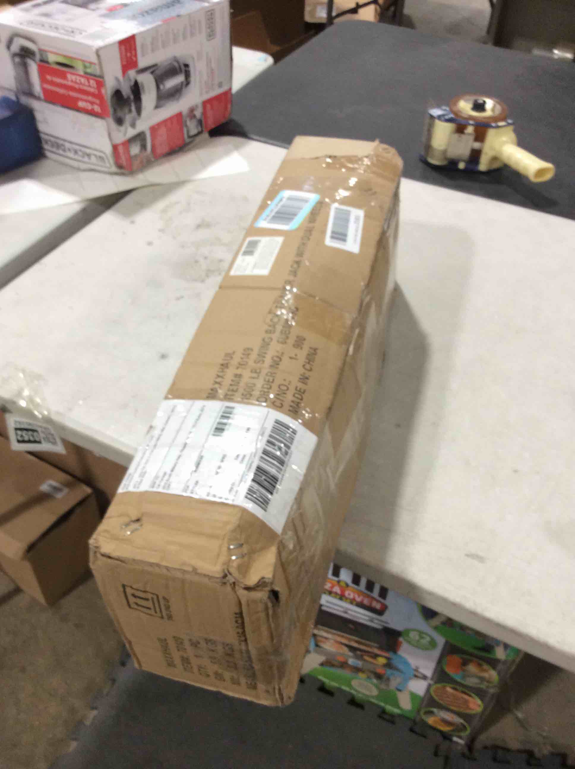 https://s3.amazonaws.com/lotting-images-prod/bidfta/GRA0290242_1733753659941.jpeg