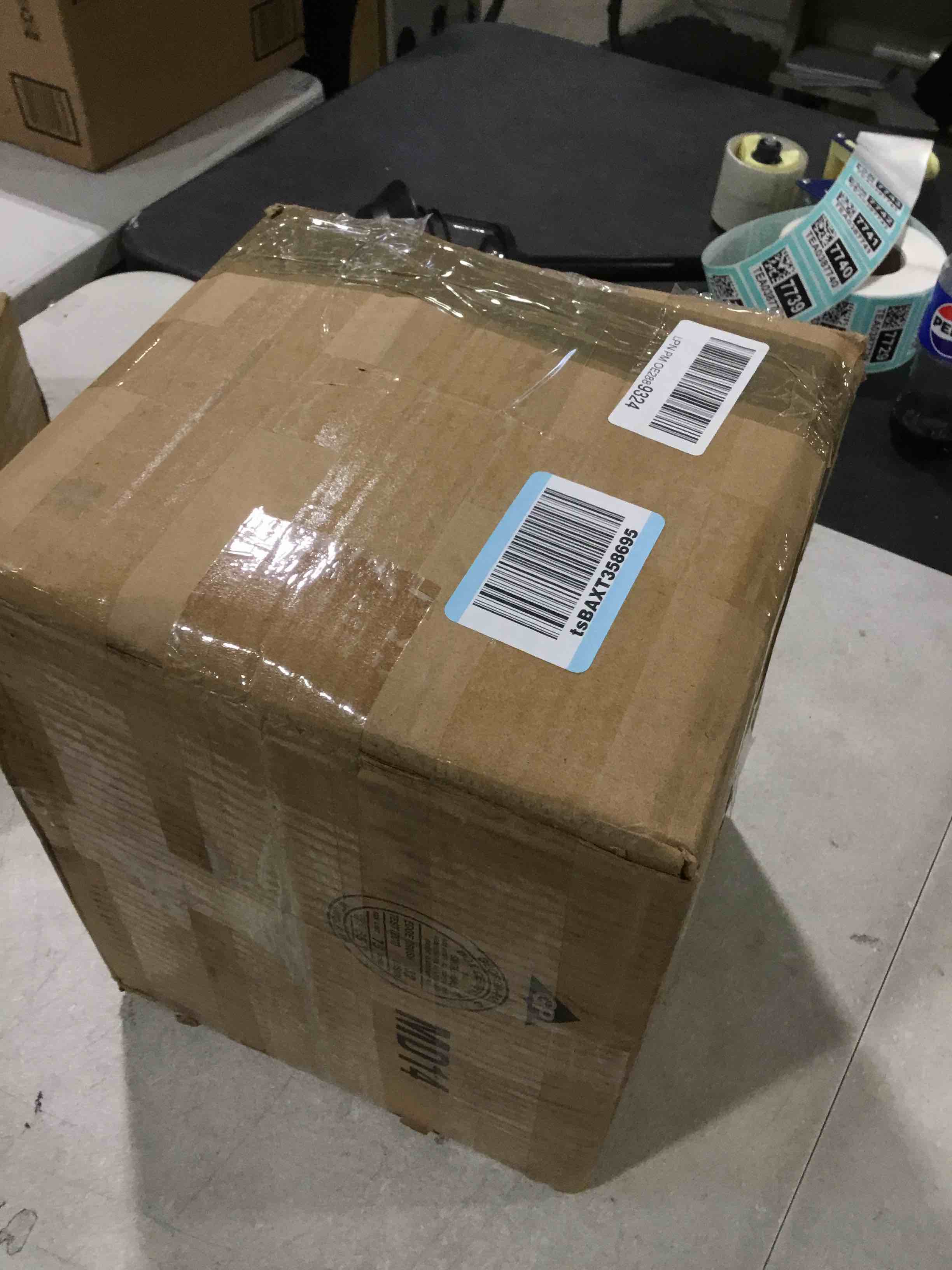 https://s3.amazonaws.com/lotting-images-prod/bidfta/GRA0291115_1733329891607.jpeg