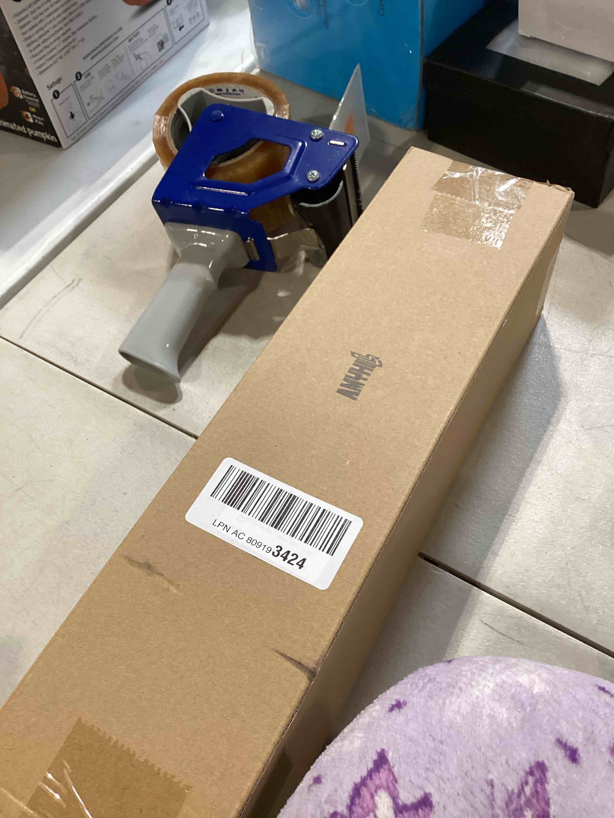 https://s3.amazonaws.com/lotting-images-prod/bidfta/GRA0291968_1732645789920.jpeg
