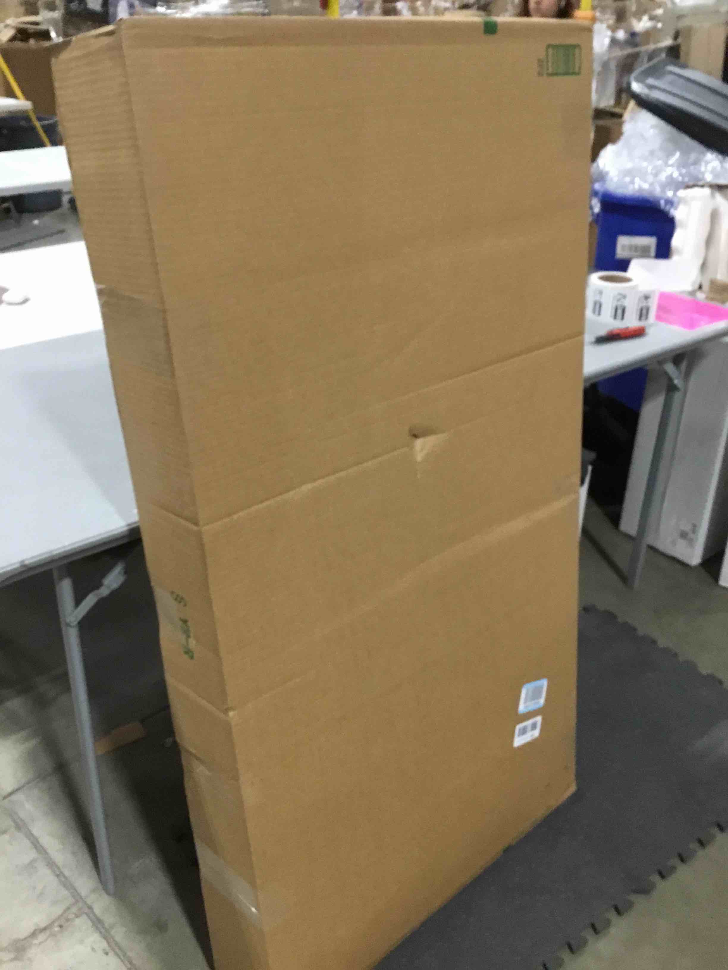 https://s3.amazonaws.com/lotting-images-prod/bidfta/GRA0292410_1733758035225.jpeg