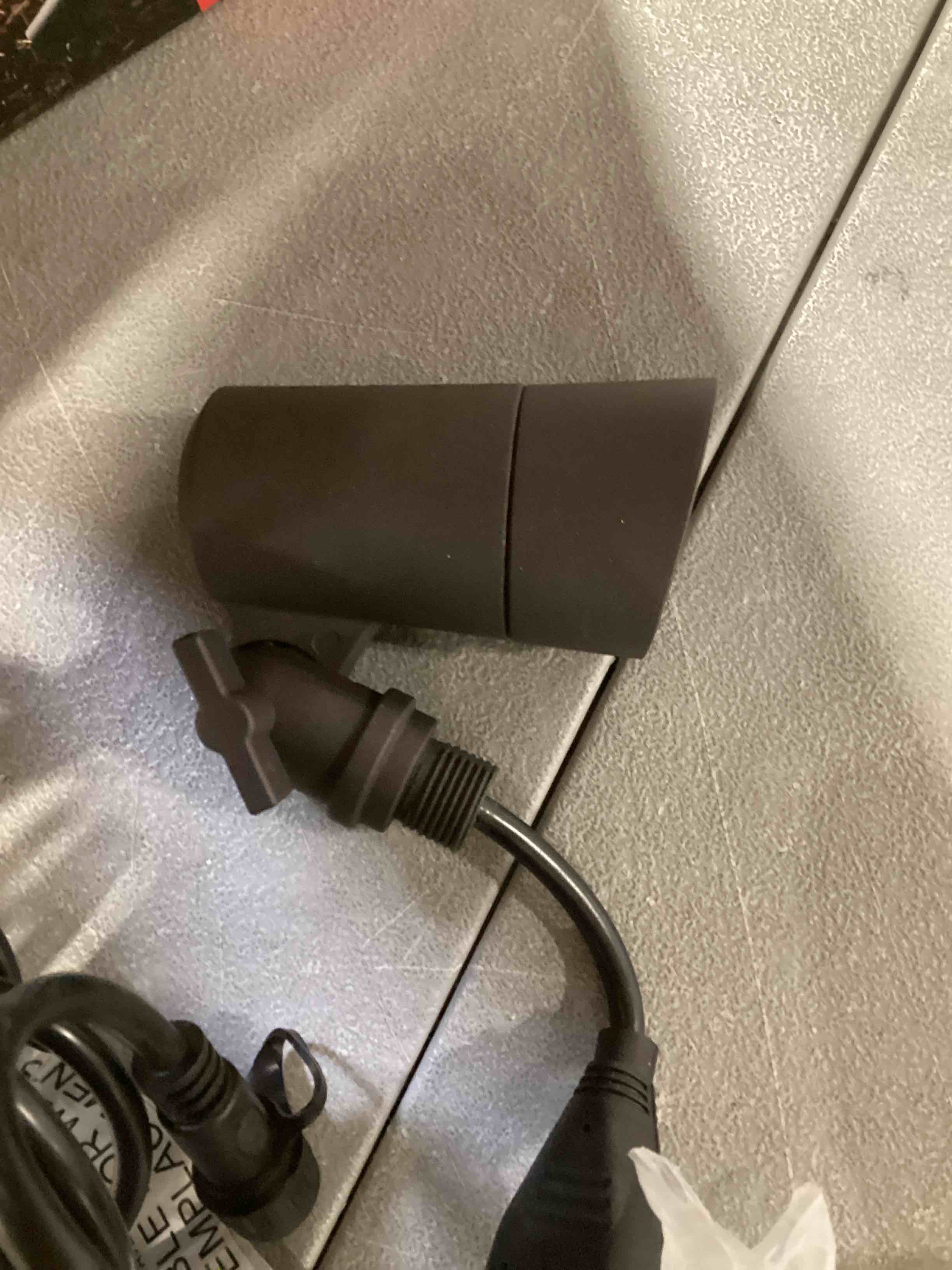 https://s3.amazonaws.com/lotting-images-prod/bidfta/GRA0292531_1733511196555.jpeg