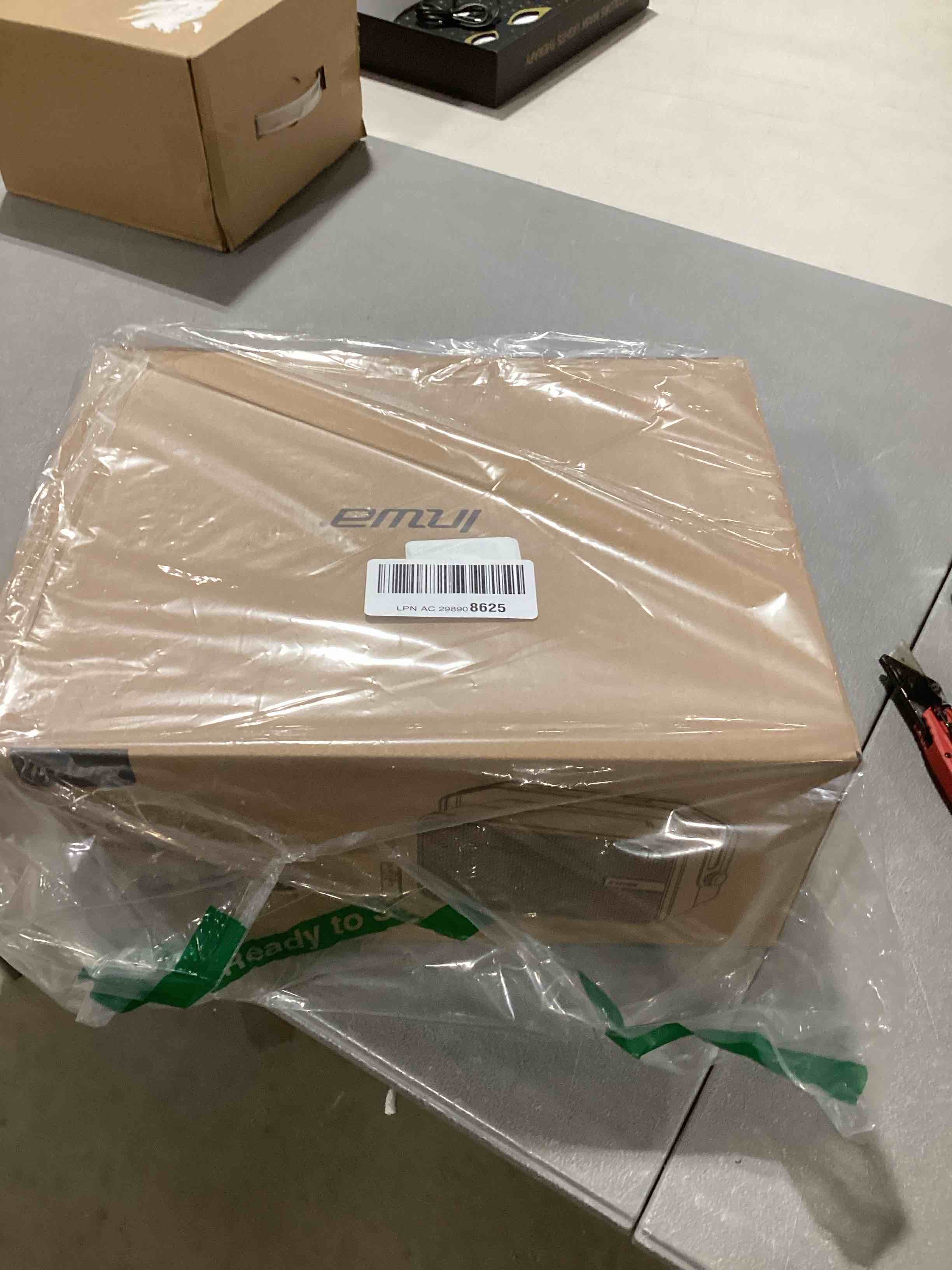 https://s3.amazonaws.com/lotting-images-prod/bidfta/GRA0292671_1733432919071.jpeg