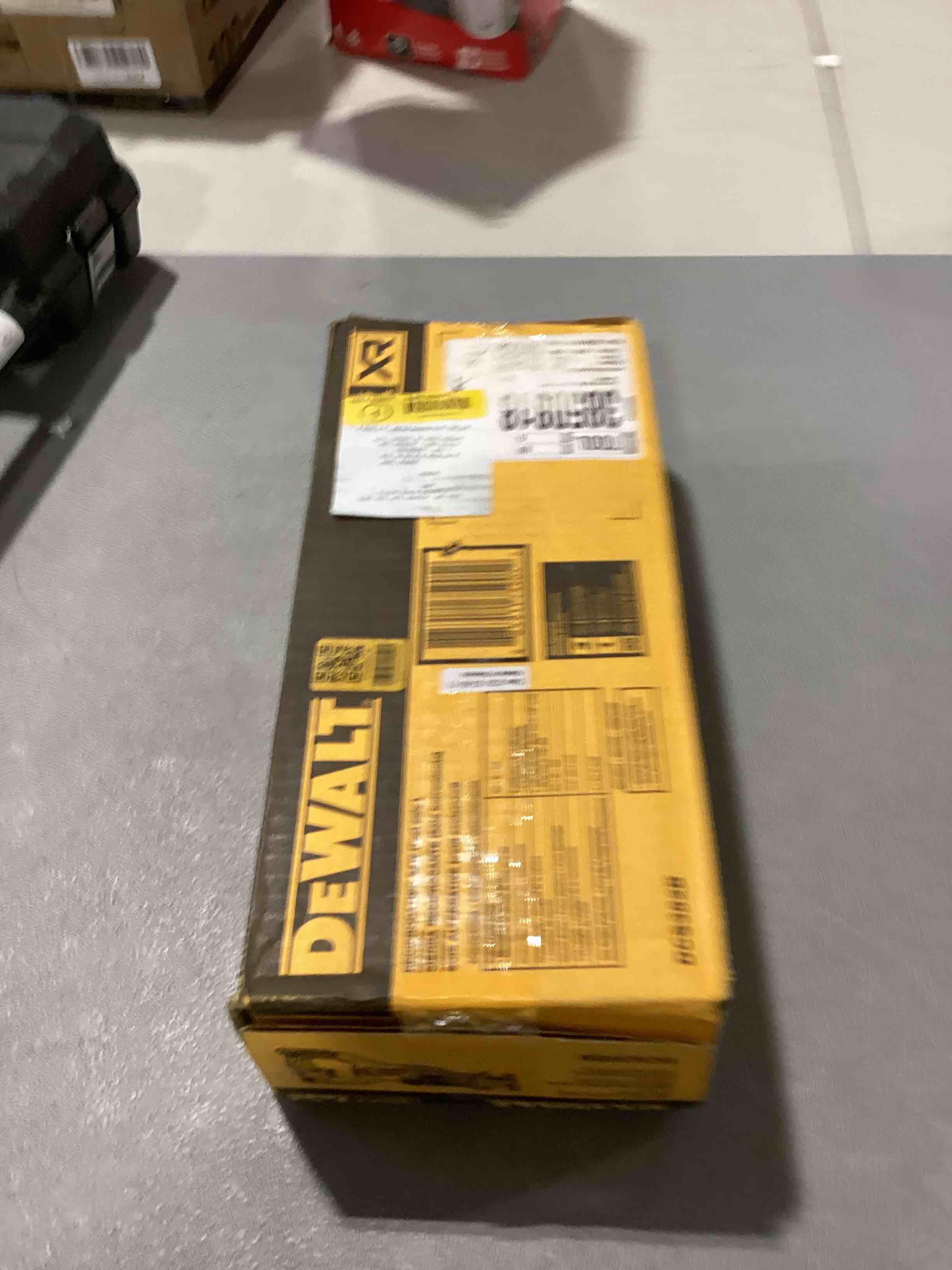 https://s3.amazonaws.com/lotting-images-prod/bidfta/GRA0293185_1732889457363.jpeg