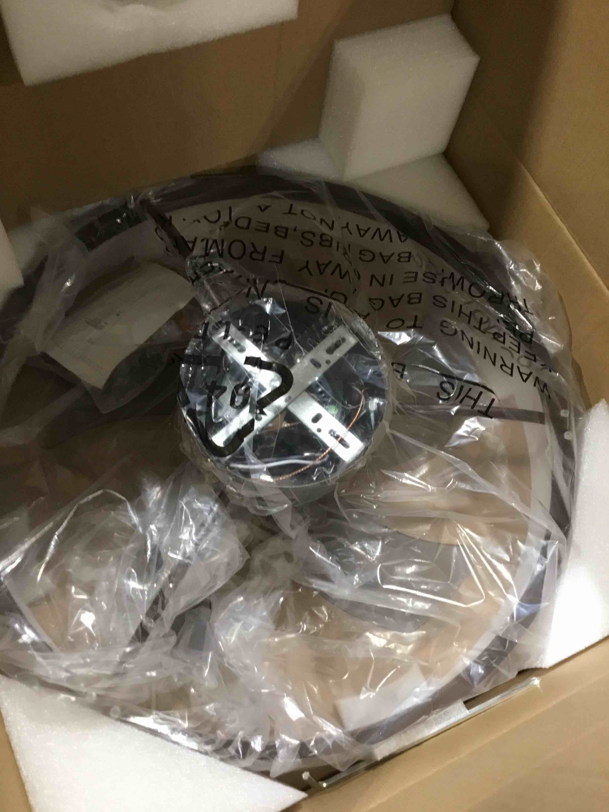 https://s3.amazonaws.com/lotting-images-prod/bidfta/GRA0294191_1730306366404.jpeg