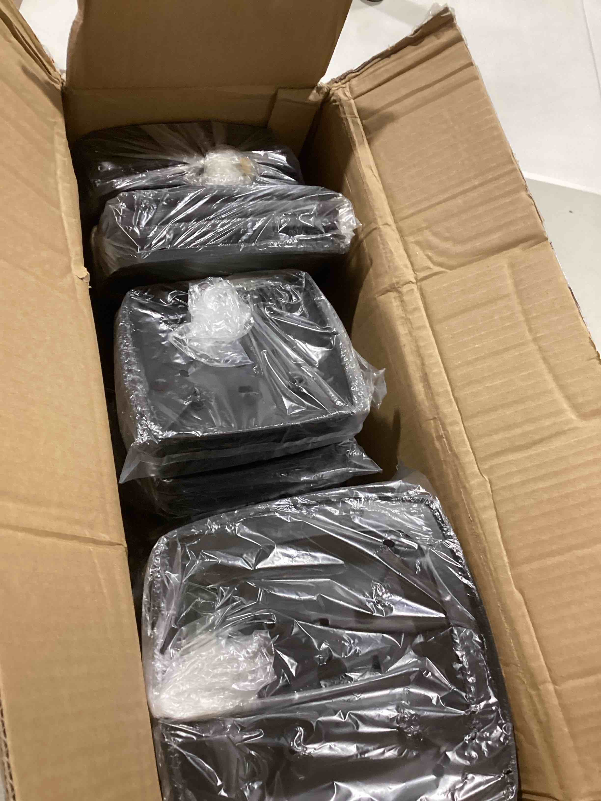 https://s3.amazonaws.com/lotting-images-prod/bidfta/GRA0295196_1728736055713.jpeg