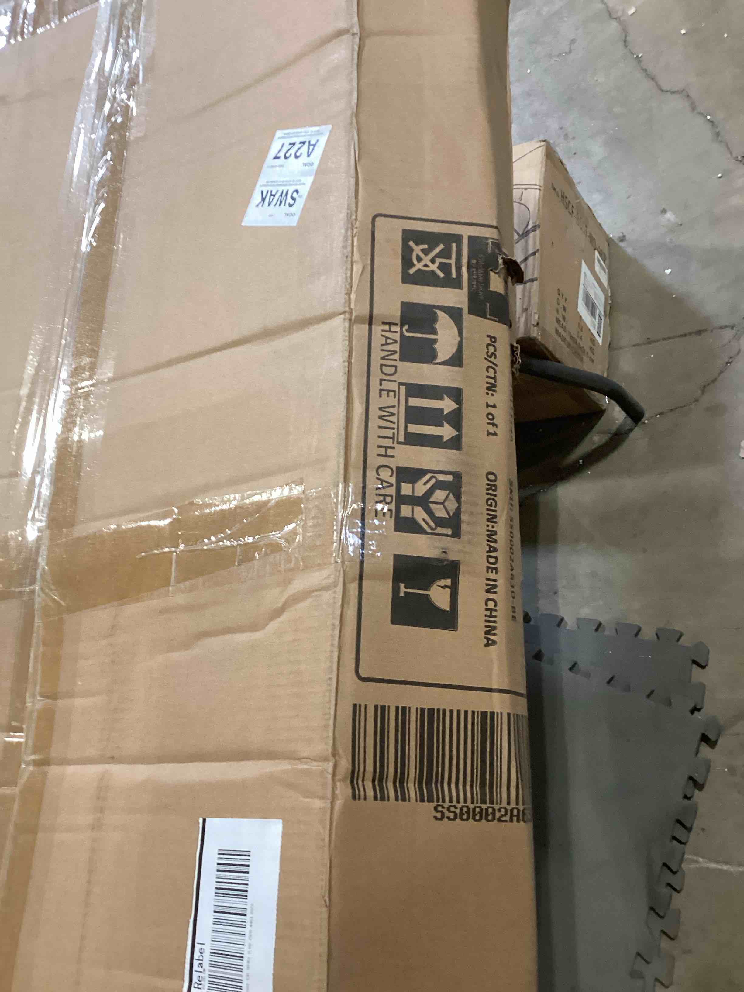 https://s3.amazonaws.com/lotting-images-prod/bidfta/GRA0296003_1737995652322.jpeg