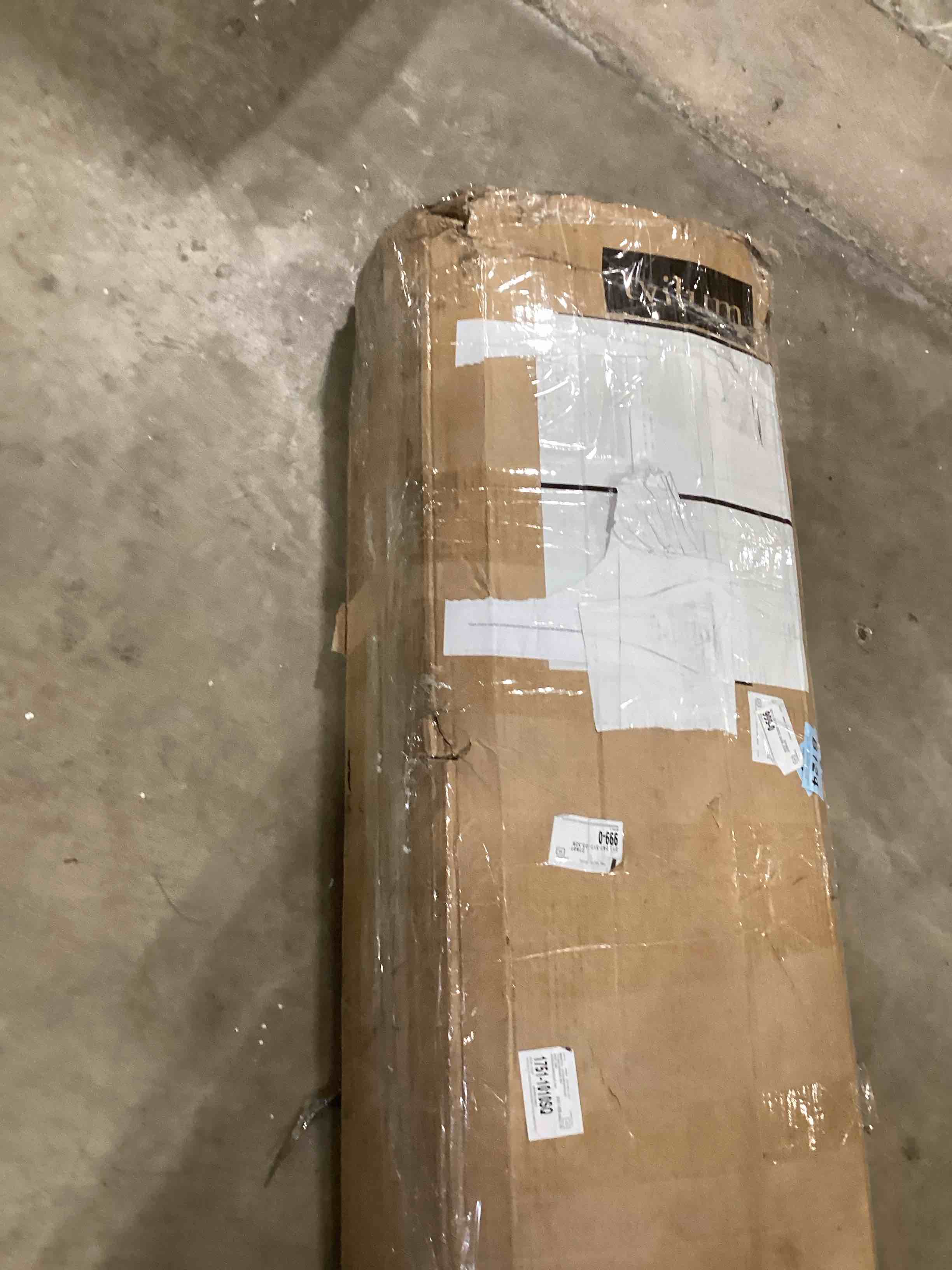 https://s3.amazonaws.com/lotting-images-prod/bidfta/GRA0296015_1737990995436.jpeg