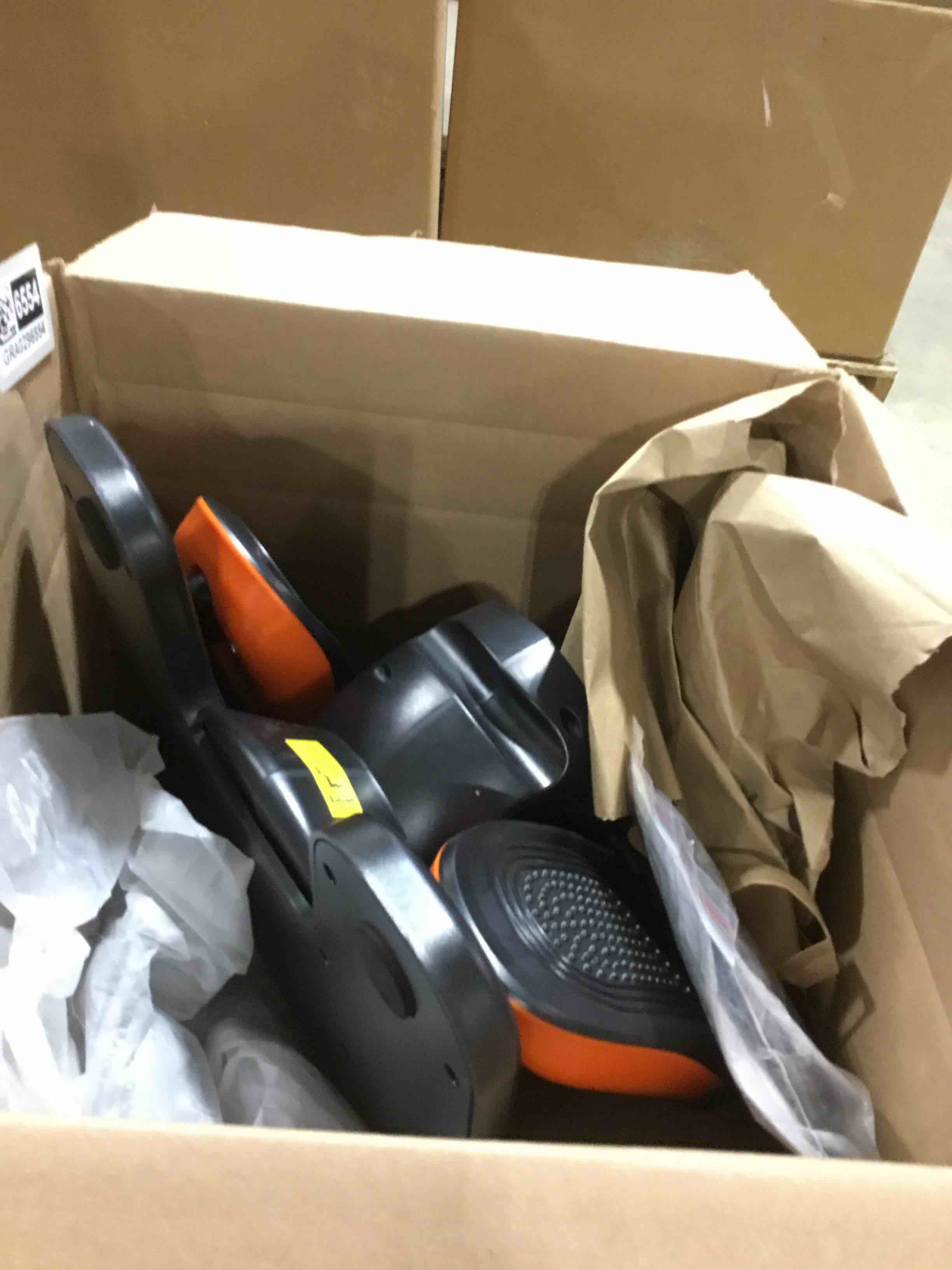 https://s3.amazonaws.com/lotting-images-prod/bidfta/GRA0296554_1735241546099.jpeg