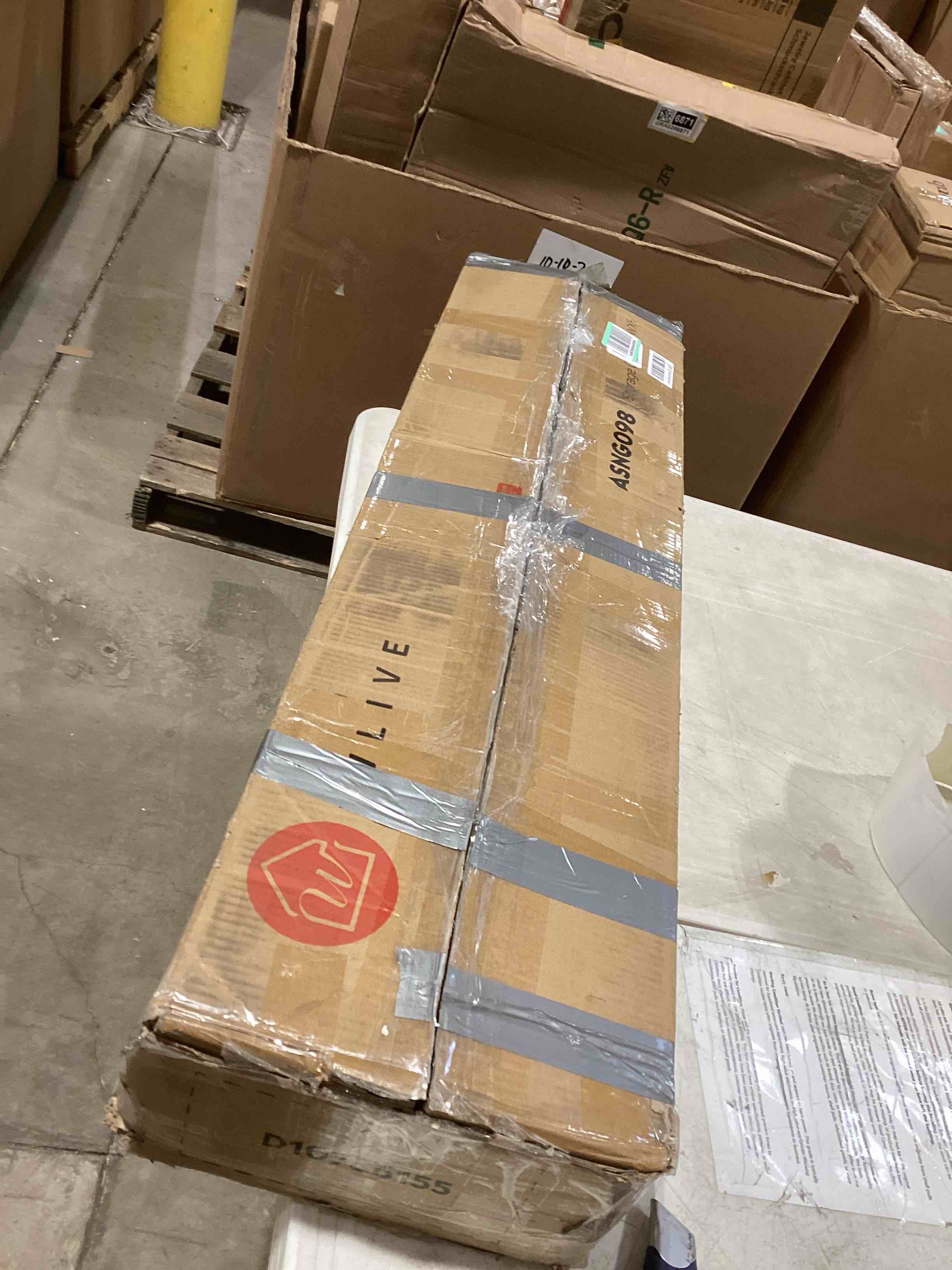 https://s3.amazonaws.com/lotting-images-prod/bidfta/GRA0296870_1734624353900.jpeg