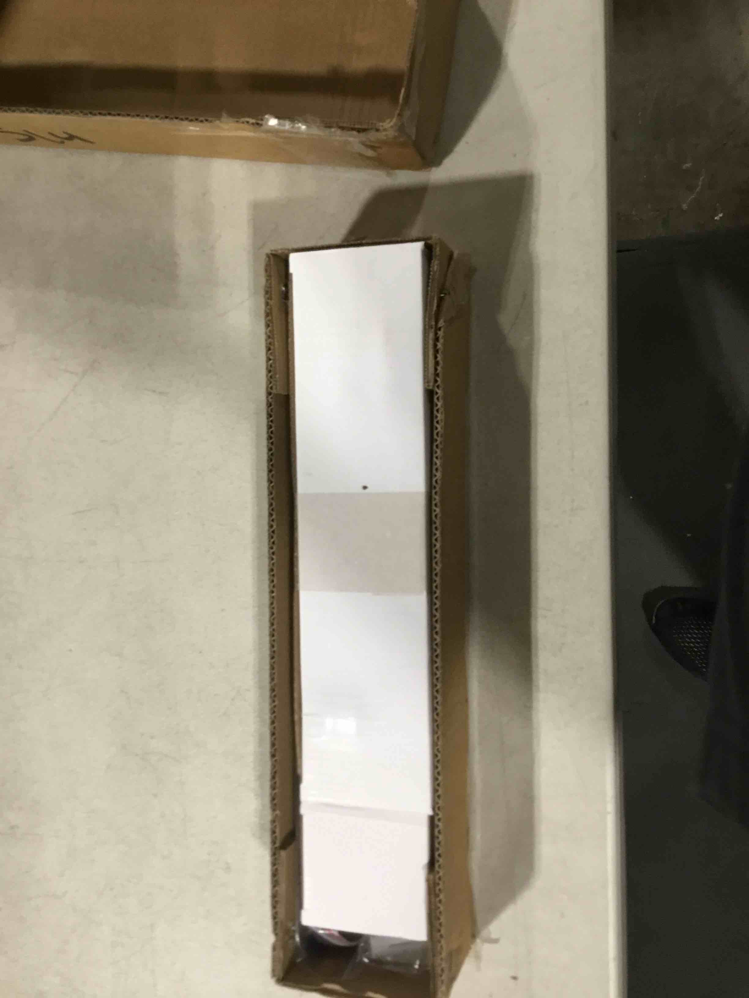 https://s3.amazonaws.com/lotting-images-prod/bidfta/GRA0298540_1734625268683.jpeg