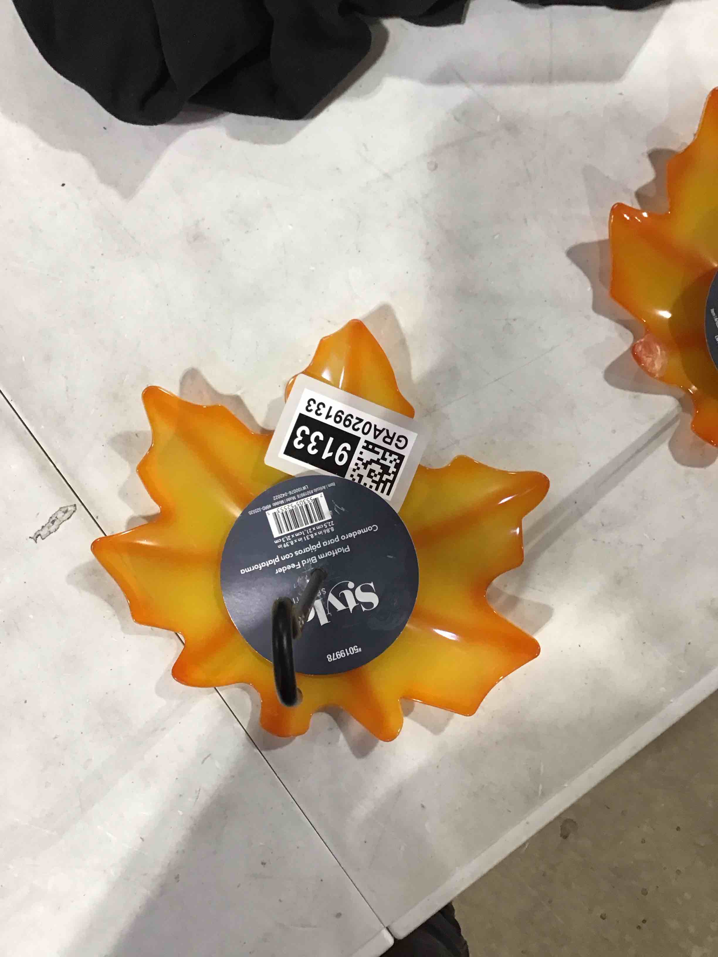 Style Selections Plastic Hanging Platform Bird Feeder- 0.5-lb