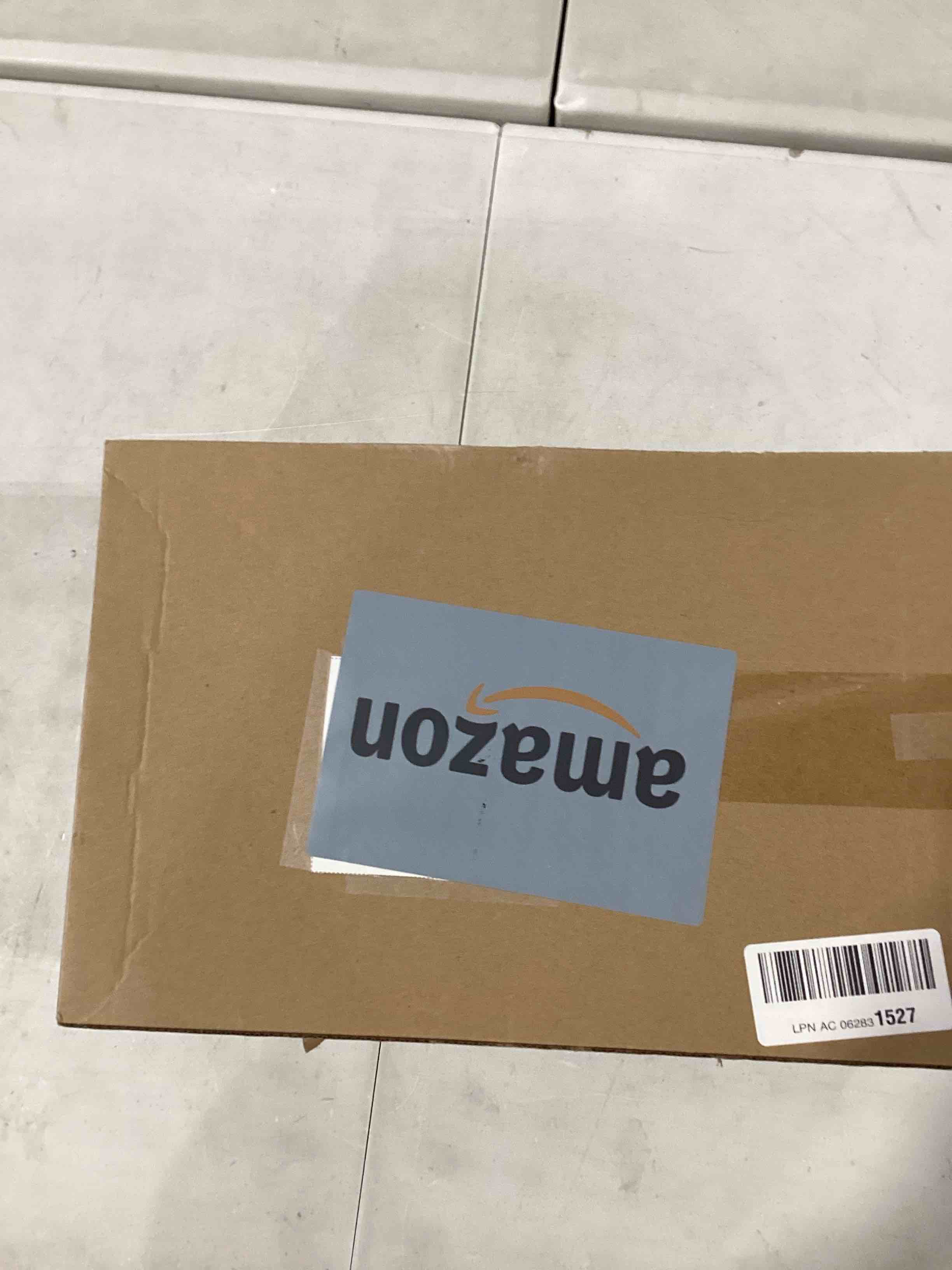 https://s3.amazonaws.com/lotting-images-prod/bidfta/GRA0299372_1733416965747.jpeg