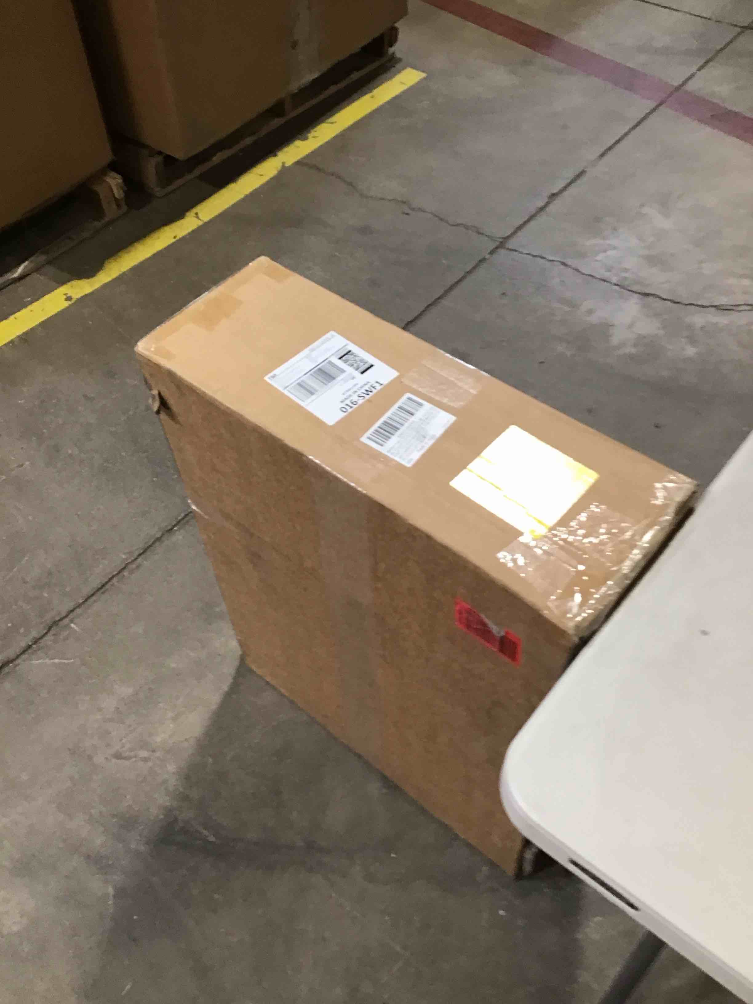 https://s3.amazonaws.com/lotting-images-prod/bidfta/GRA0300230_1730822791580.jpeg