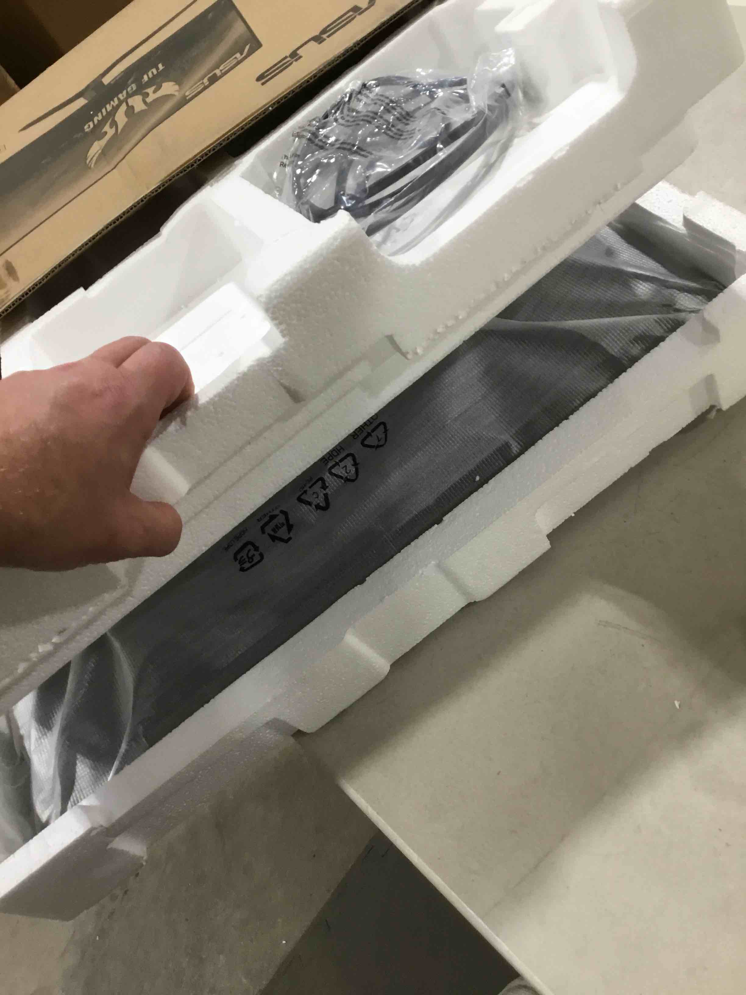 https://s3.amazonaws.com/lotting-images-prod/bidfta/GRA0300480_1730400774185.jpeg