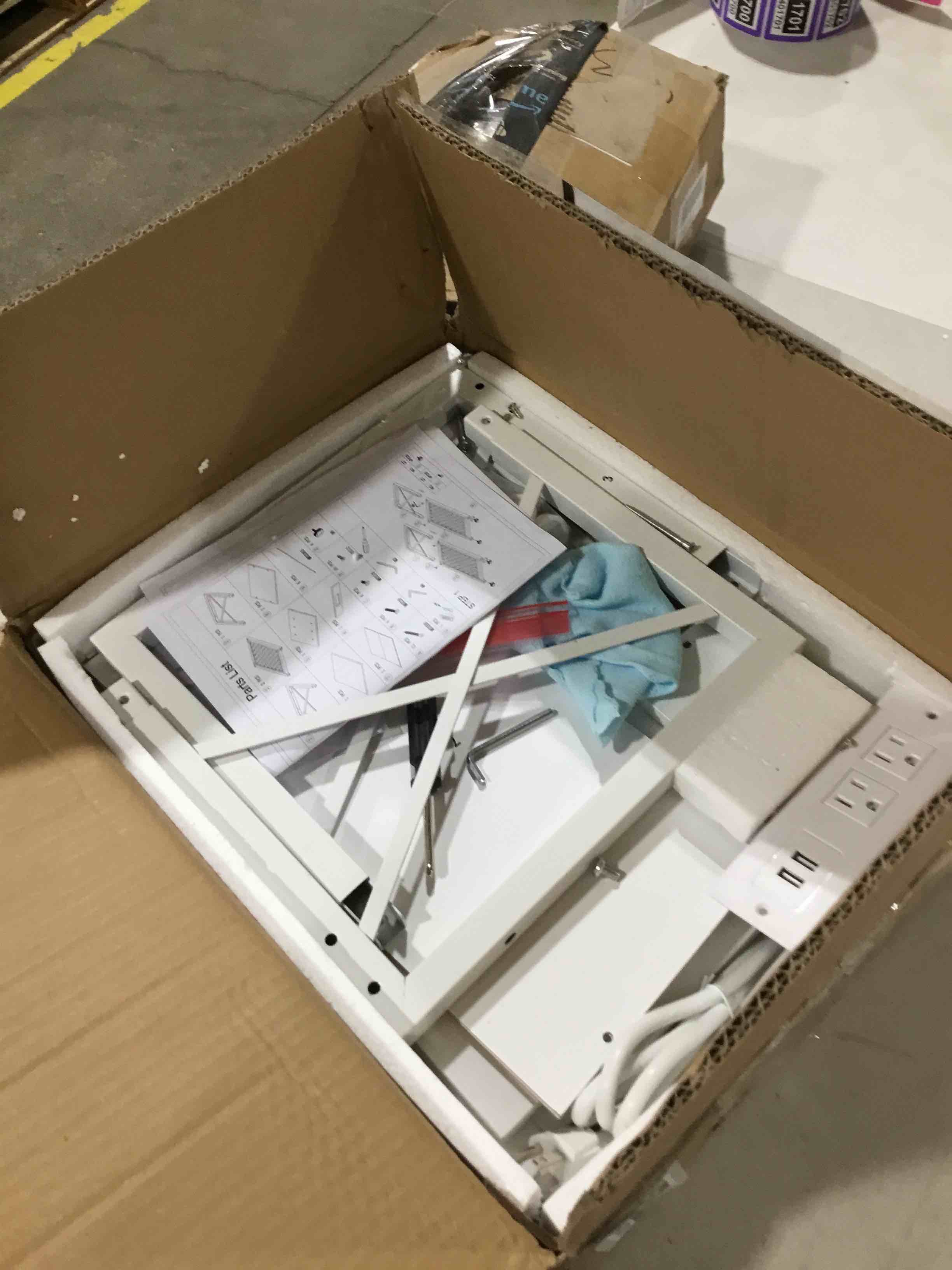 https://s3.amazonaws.com/lotting-images-prod/bidfta/GRA0300714_1730118136974.jpeg