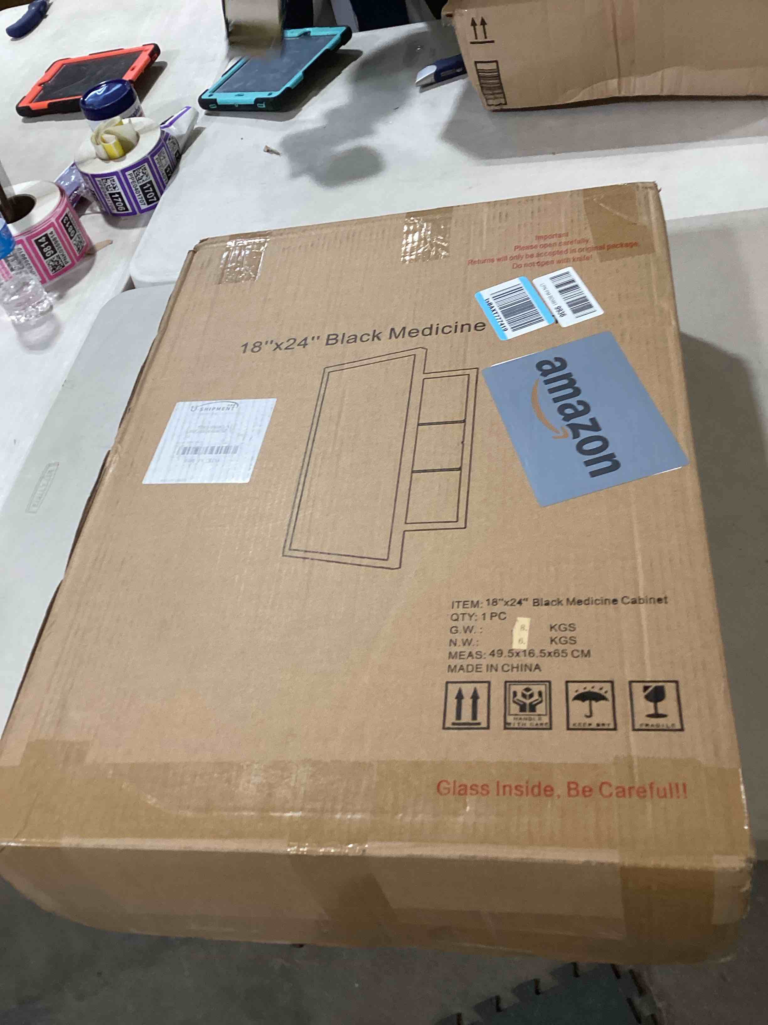 18" x 24" Black Medicine Cabinet with Mirror, Recessed or Wall Mount Single Door Stainless Steel Frame, Bathroom Storage Cabinet with 2 Adjustable Glass Shelves 18x24 Black