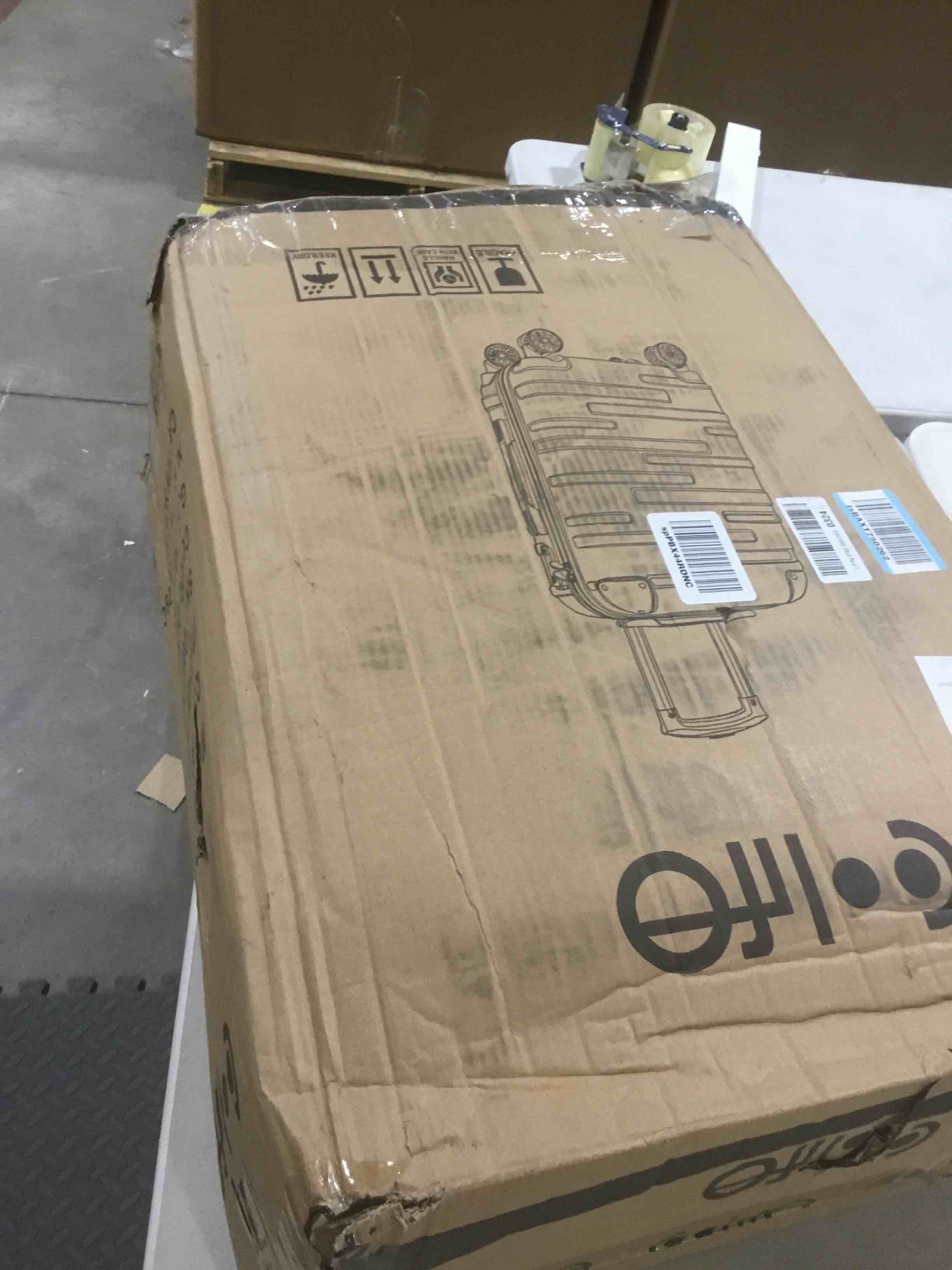 https://s3.amazonaws.com/lotting-images-prod/bidfta/GRA0301758_1729097926449.jpeg
