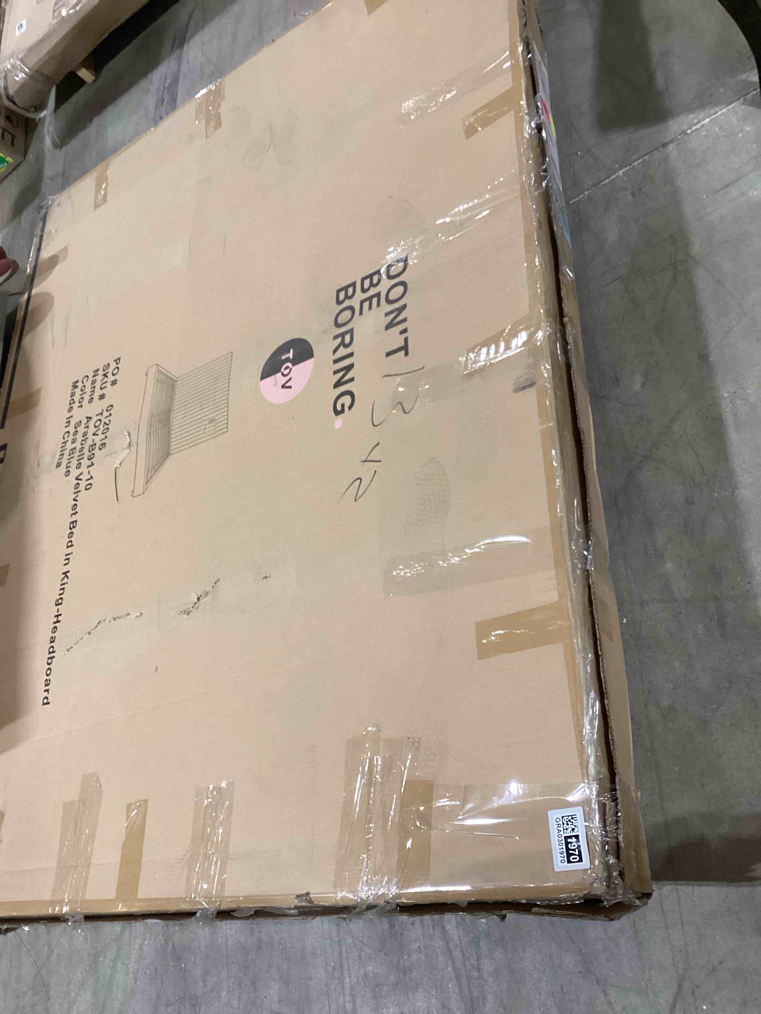 https://s3.amazonaws.com/lotting-images-prod/bidfta/GRA0301970_1728328897212.jpeg