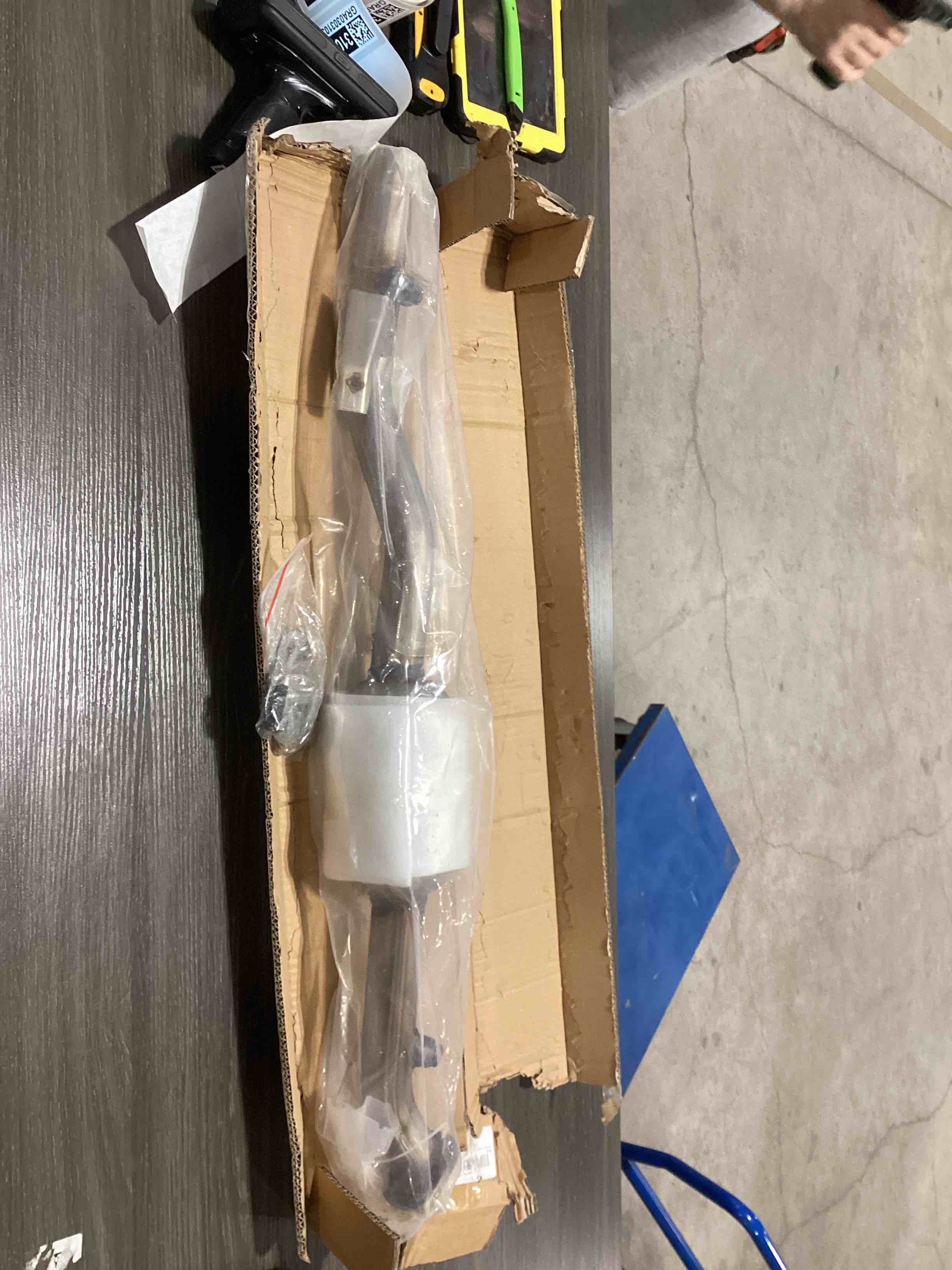 Condition photo showing Good Condition for 4698764 catalytic converter replacement for 2010-2015 mitsubishi outlander 2.4l, 2011 2012 outlander rvr 2.0l (epa compliant)