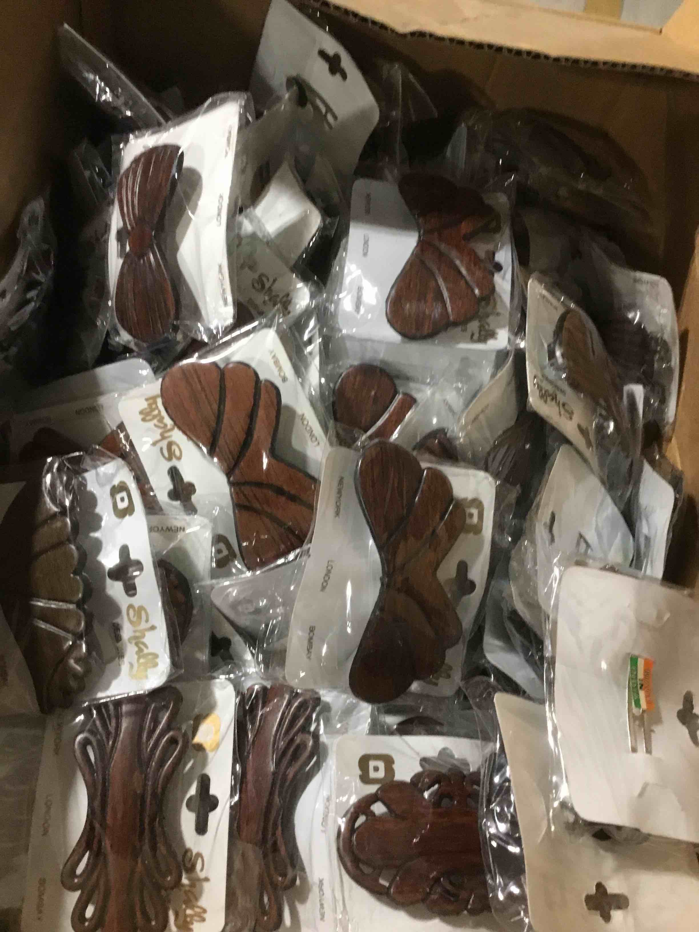 https://s3.amazonaws.com/lotting-images-prod/bidfta/GRA0303272_1757330742196.jpeg