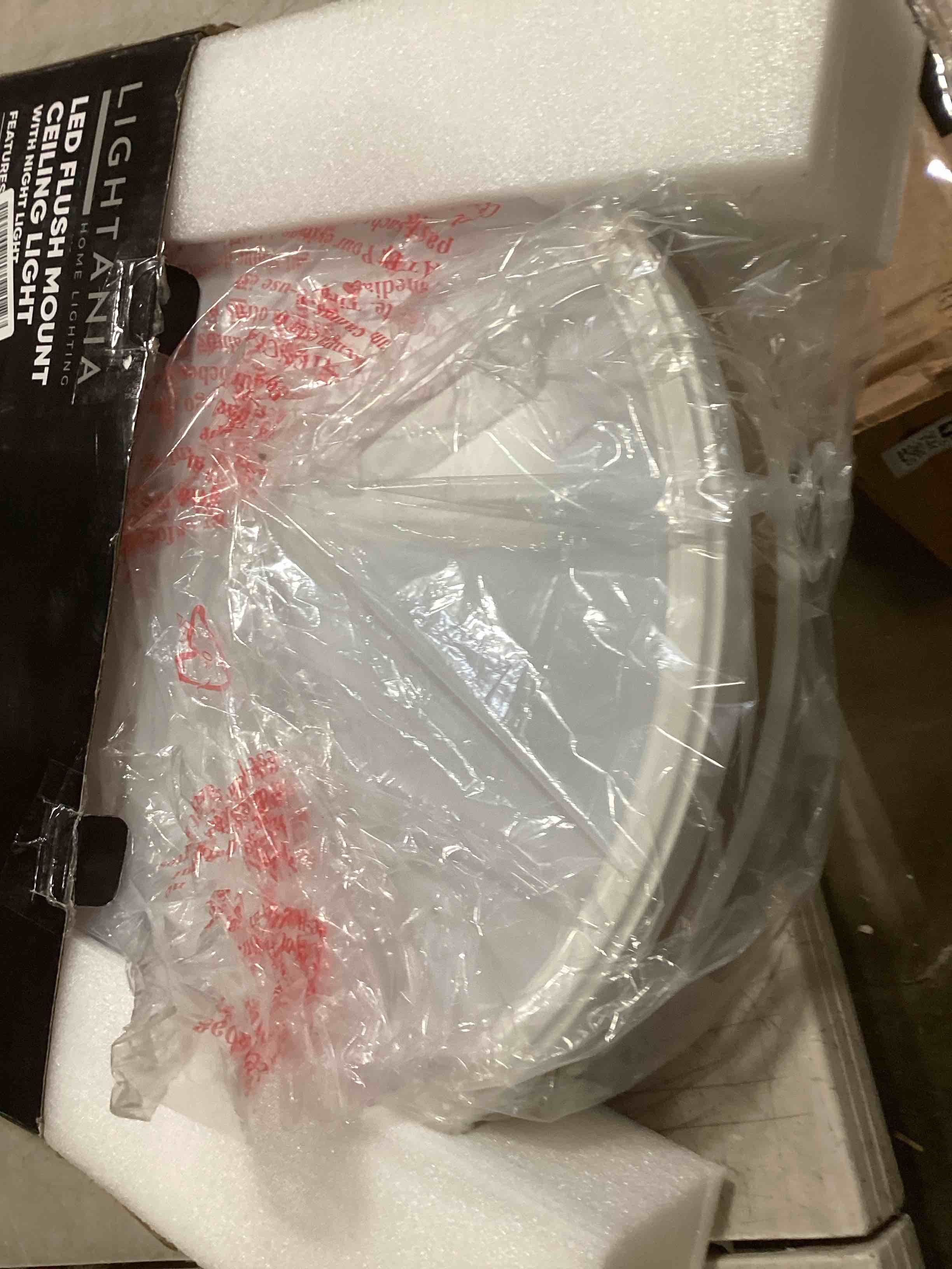 https://s3.amazonaws.com/lotting-images-prod/bidfta/GRA0304362_1740076264552.jpeg
