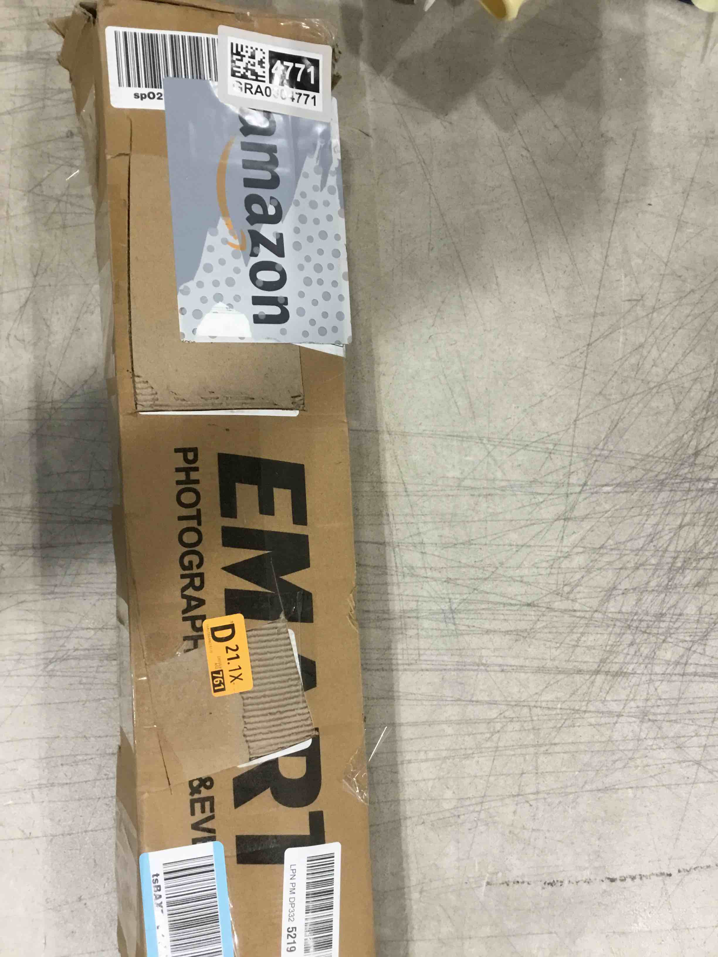https://s3.amazonaws.com/lotting-images-prod/bidfta/GRA0304771_1739295959330.jpeg