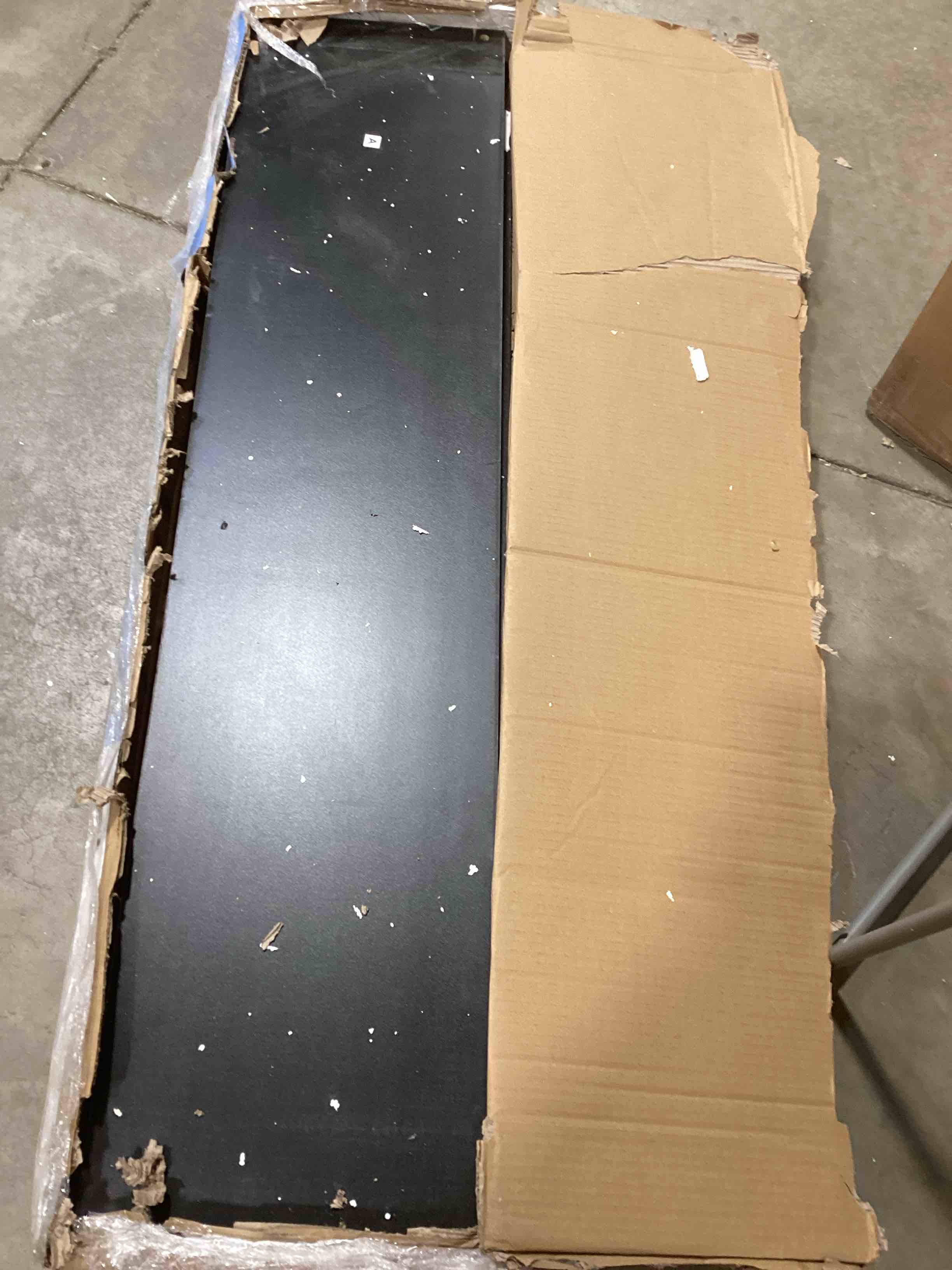 https://s3.amazonaws.com/lotting-images-prod/bidfta/GRA0304889_1738936724464.jpeg