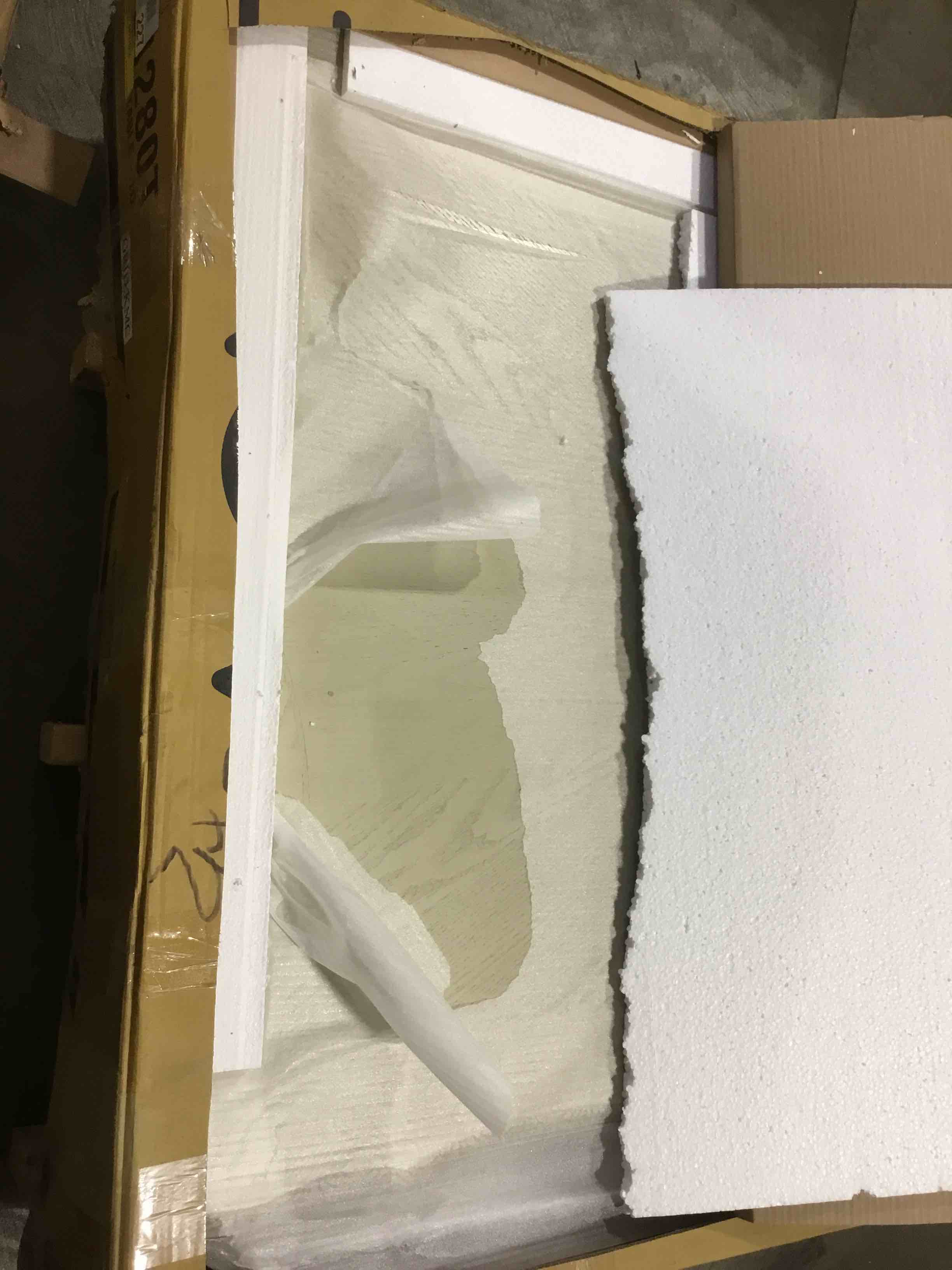 https://s3.amazonaws.com/lotting-images-prod/bidfta/GRA0305352_1738082206278.jpeg