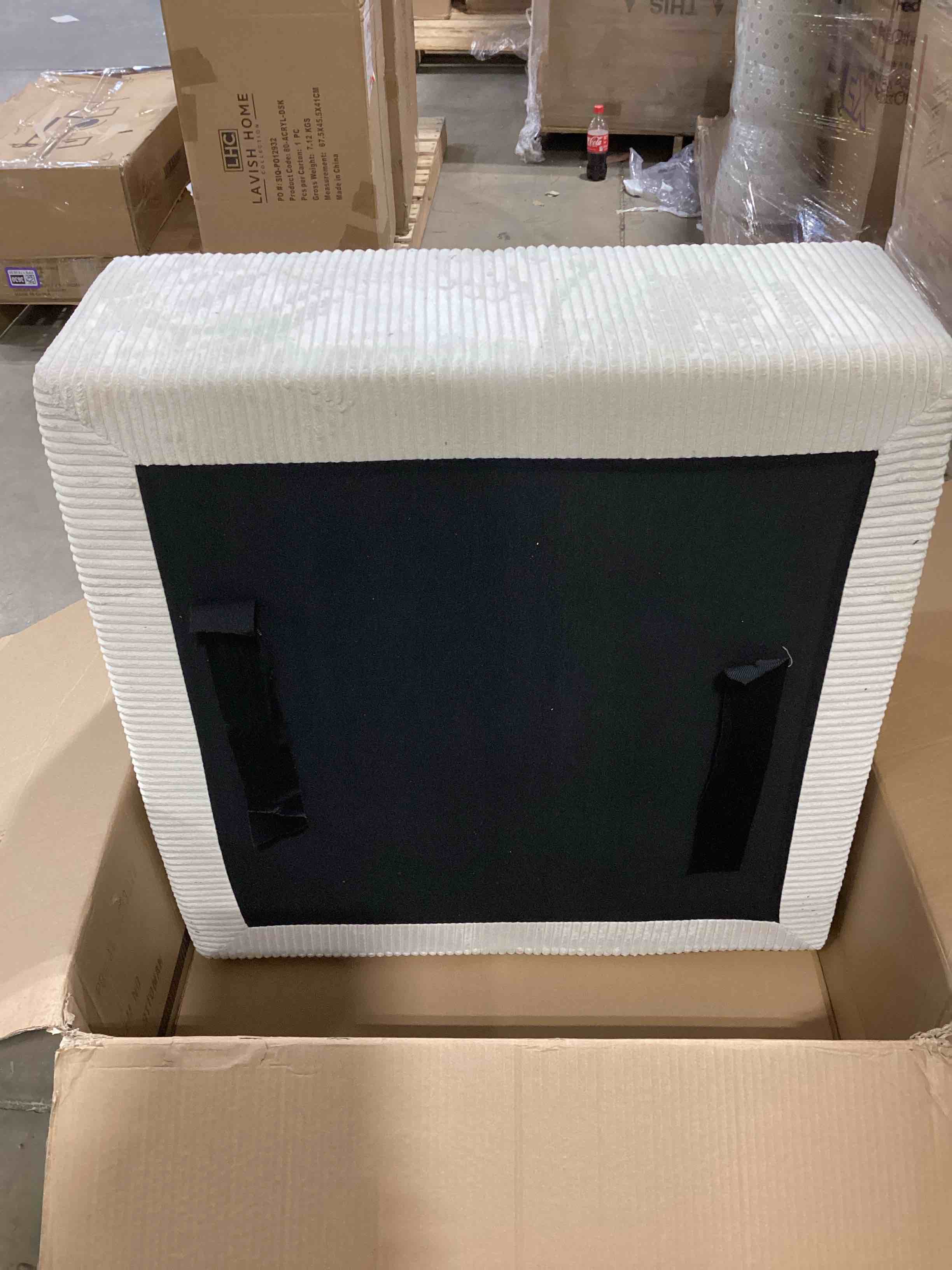 https://s3.amazonaws.com/lotting-images-prod/bidfta/GRA0305563_1736274923884.jpeg