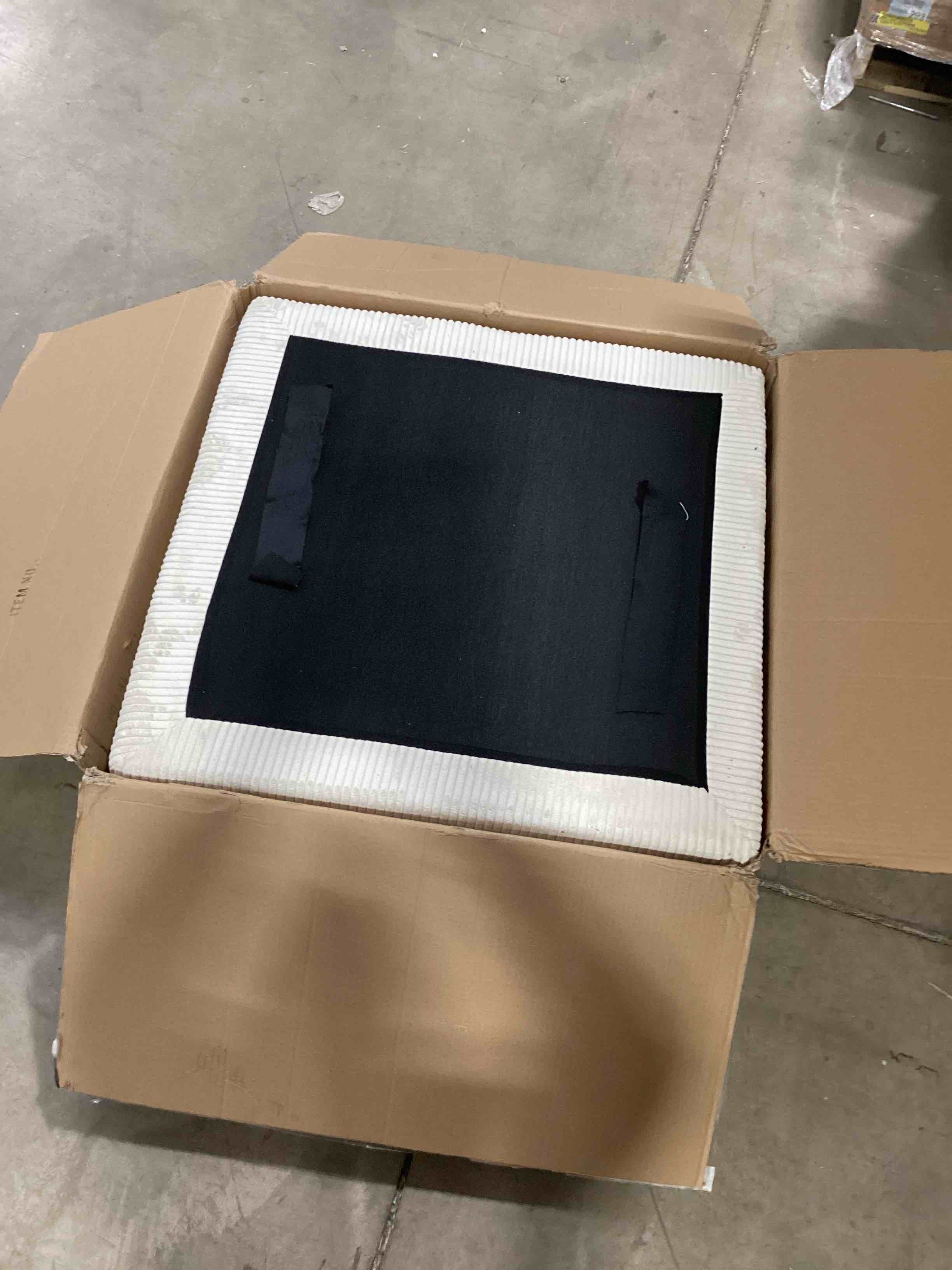 https://s3.amazonaws.com/lotting-images-prod/bidfta/GRA0305563_1736274966274.jpeg