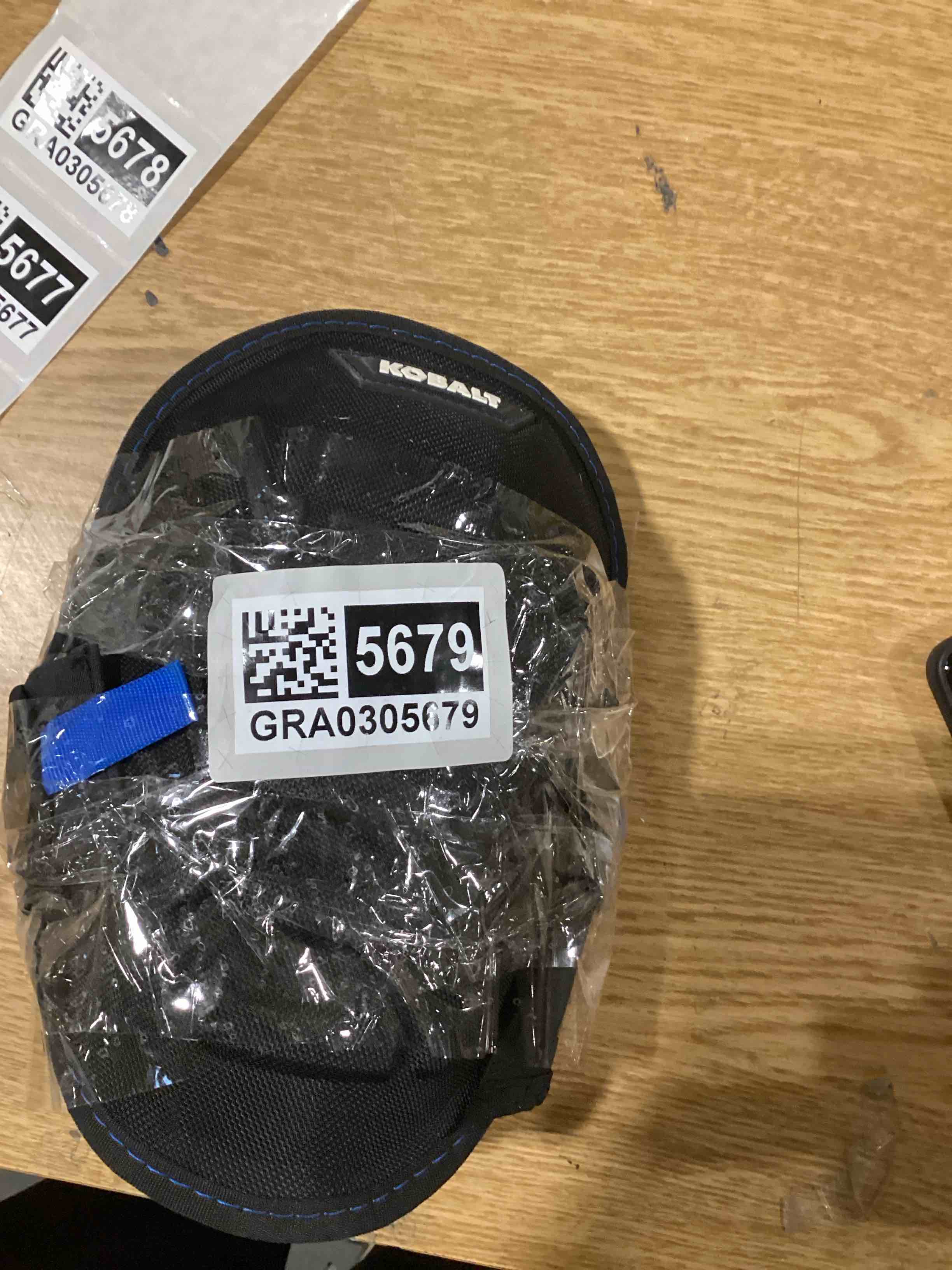  Kobalt Flooring Knee Pads Item #2416956 | Model #KB-KP-G2-L Shop Kobalt  3.3 127  