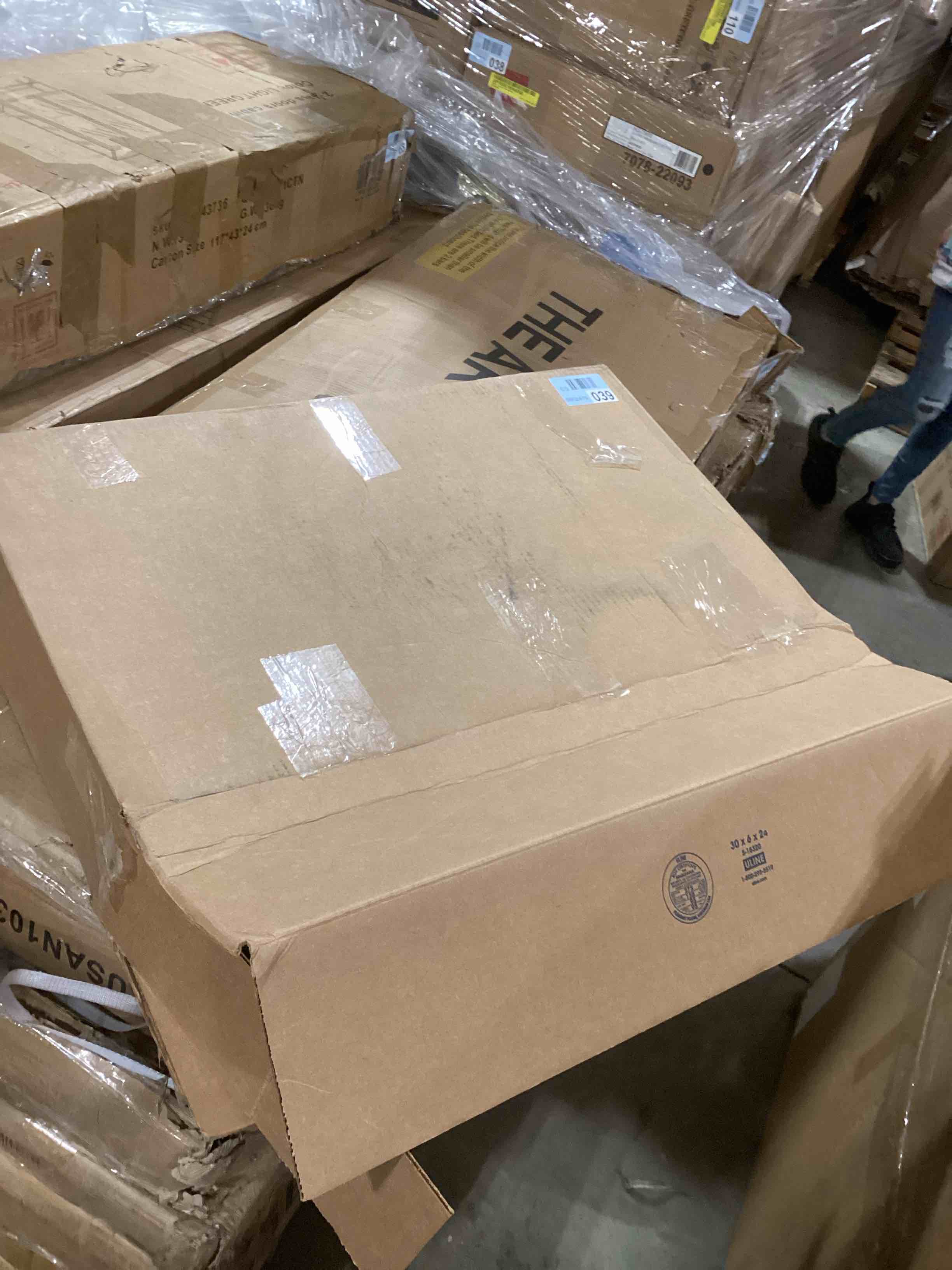 https://s3.amazonaws.com/lotting-images-prod/bidfta/GRA0305759_1735046370963.jpeg