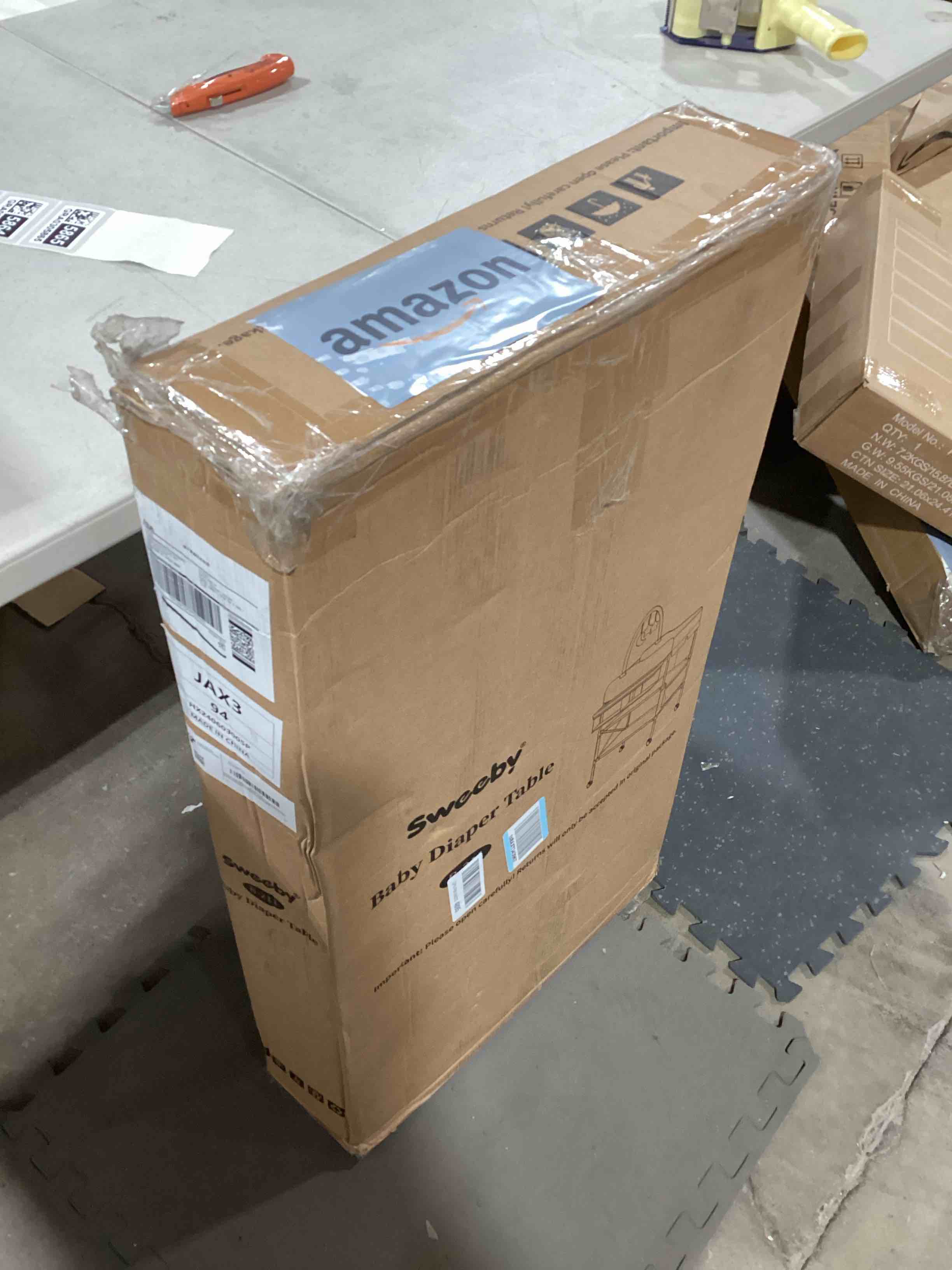 https://s3.amazonaws.com/lotting-images-prod/bidfta/GRA0305865_1733233196922.jpeg