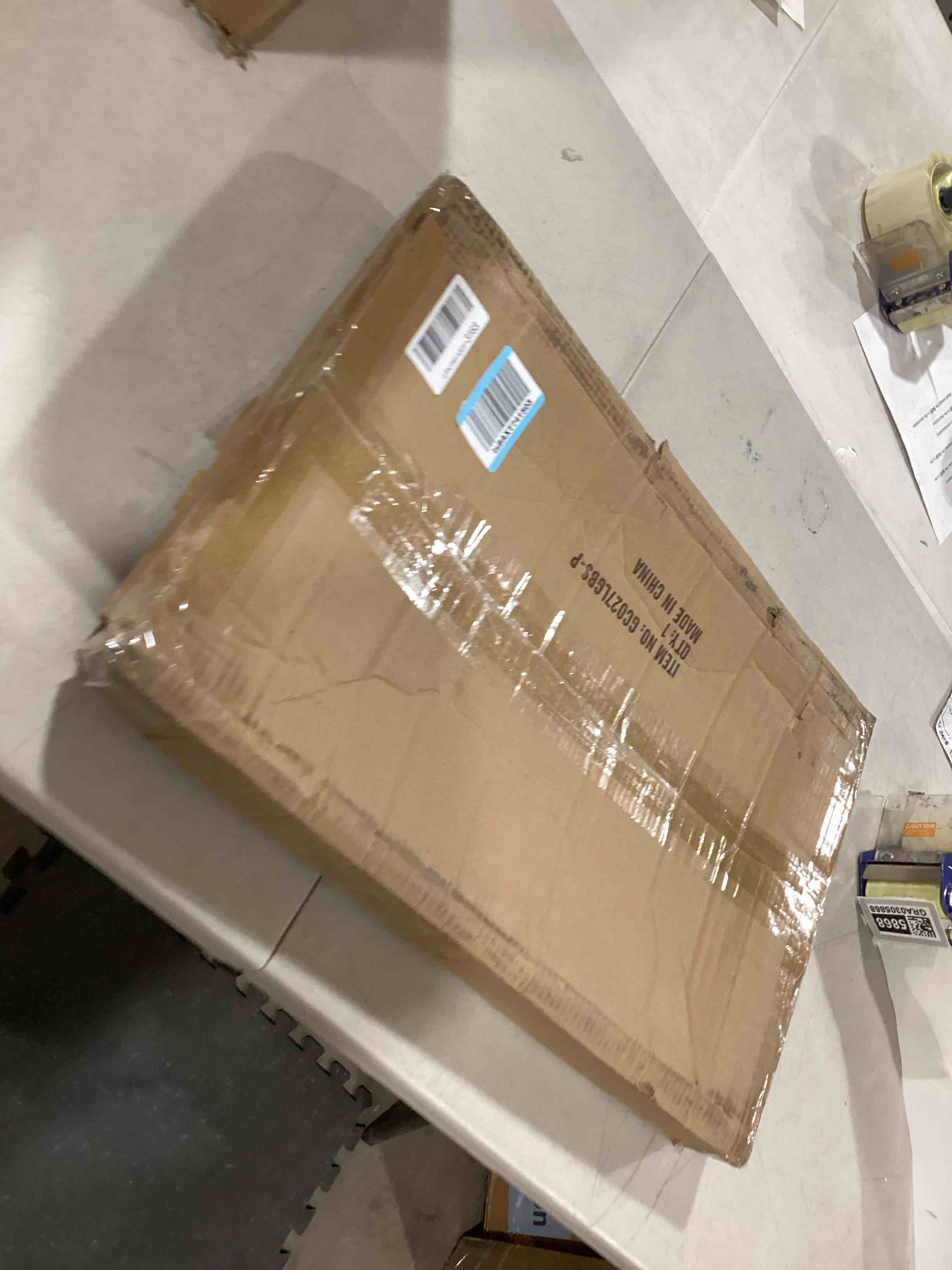 https://s3.amazonaws.com/lotting-images-prod/bidfta/GRA0305868_1733232716366.jpeg