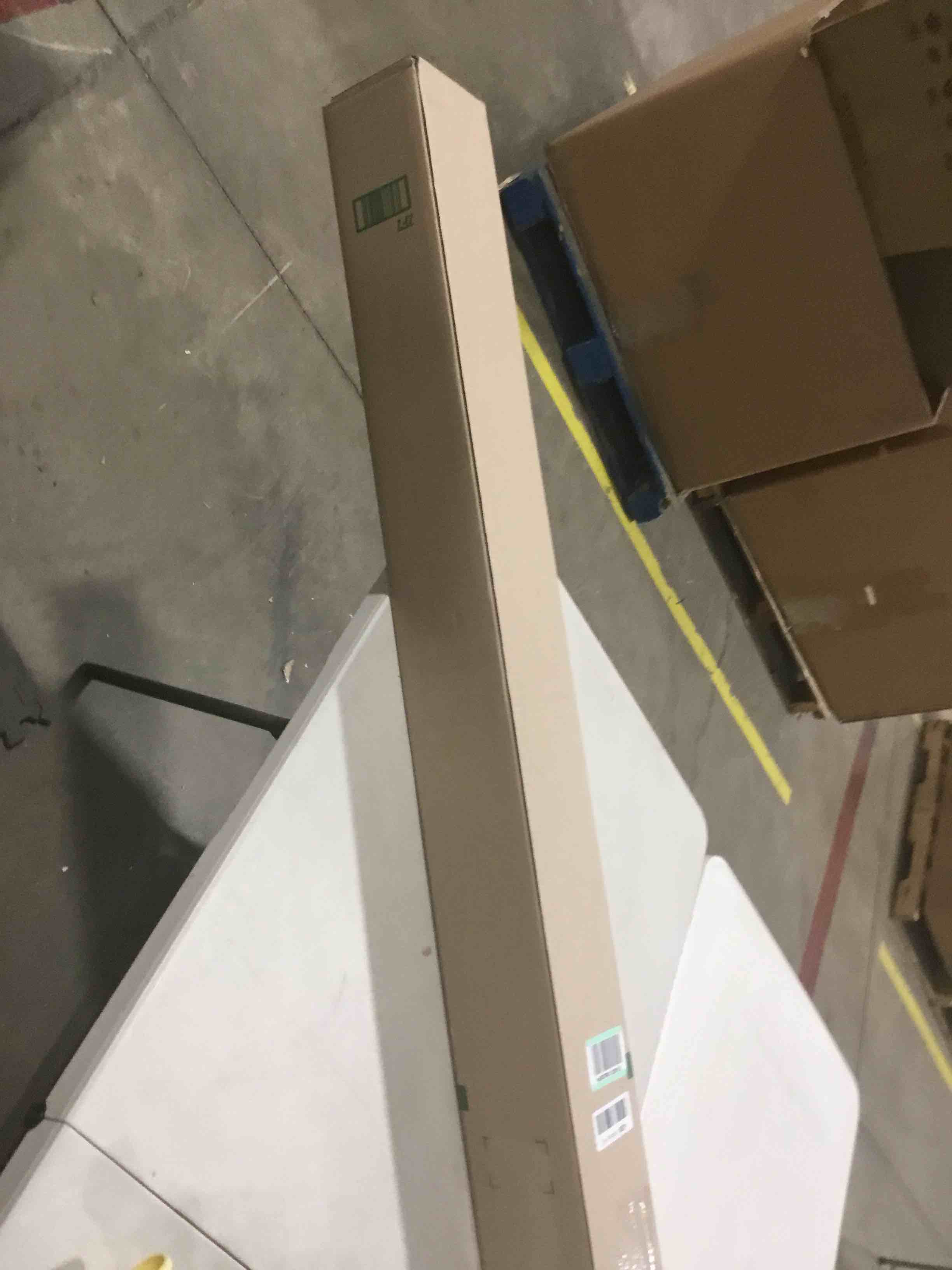 https://s3.amazonaws.com/lotting-images-prod/bidfta/GRA0305908_1732132711031.jpeg