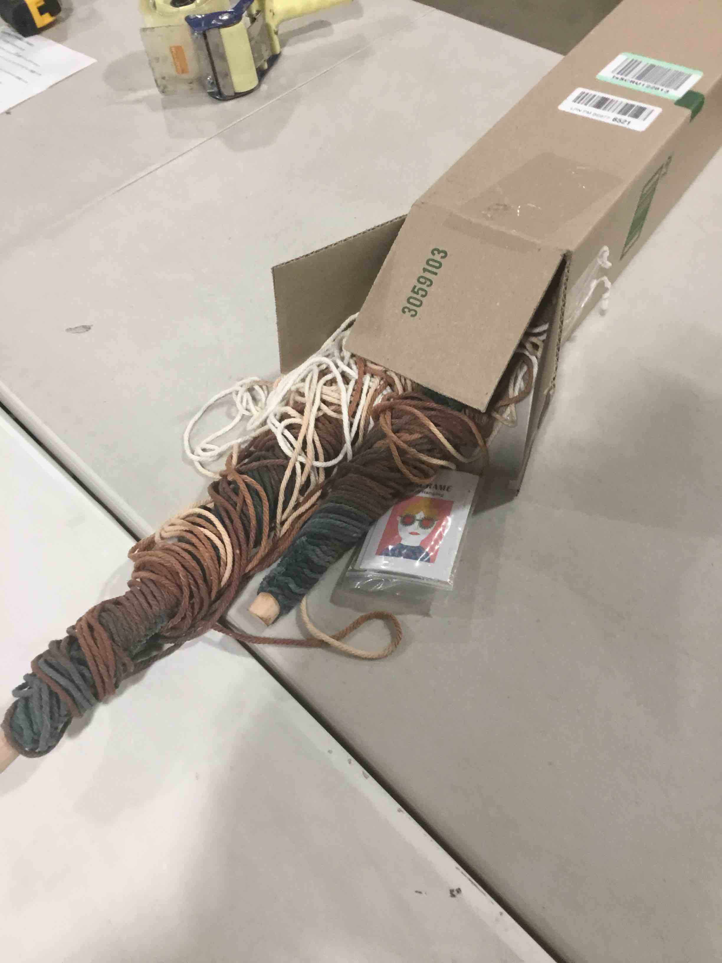 https://s3.amazonaws.com/lotting-images-prod/bidfta/GRA0305908_1732132783724.jpeg
