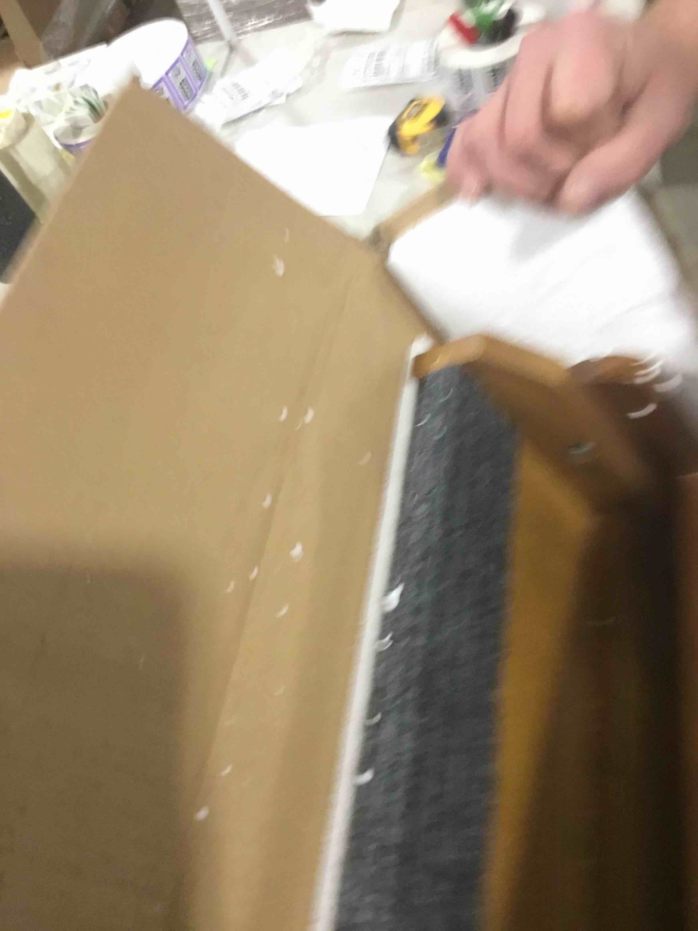 https://s3.amazonaws.com/lotting-images-prod/bidfta/GRA0305914_1732131282756.jpeg